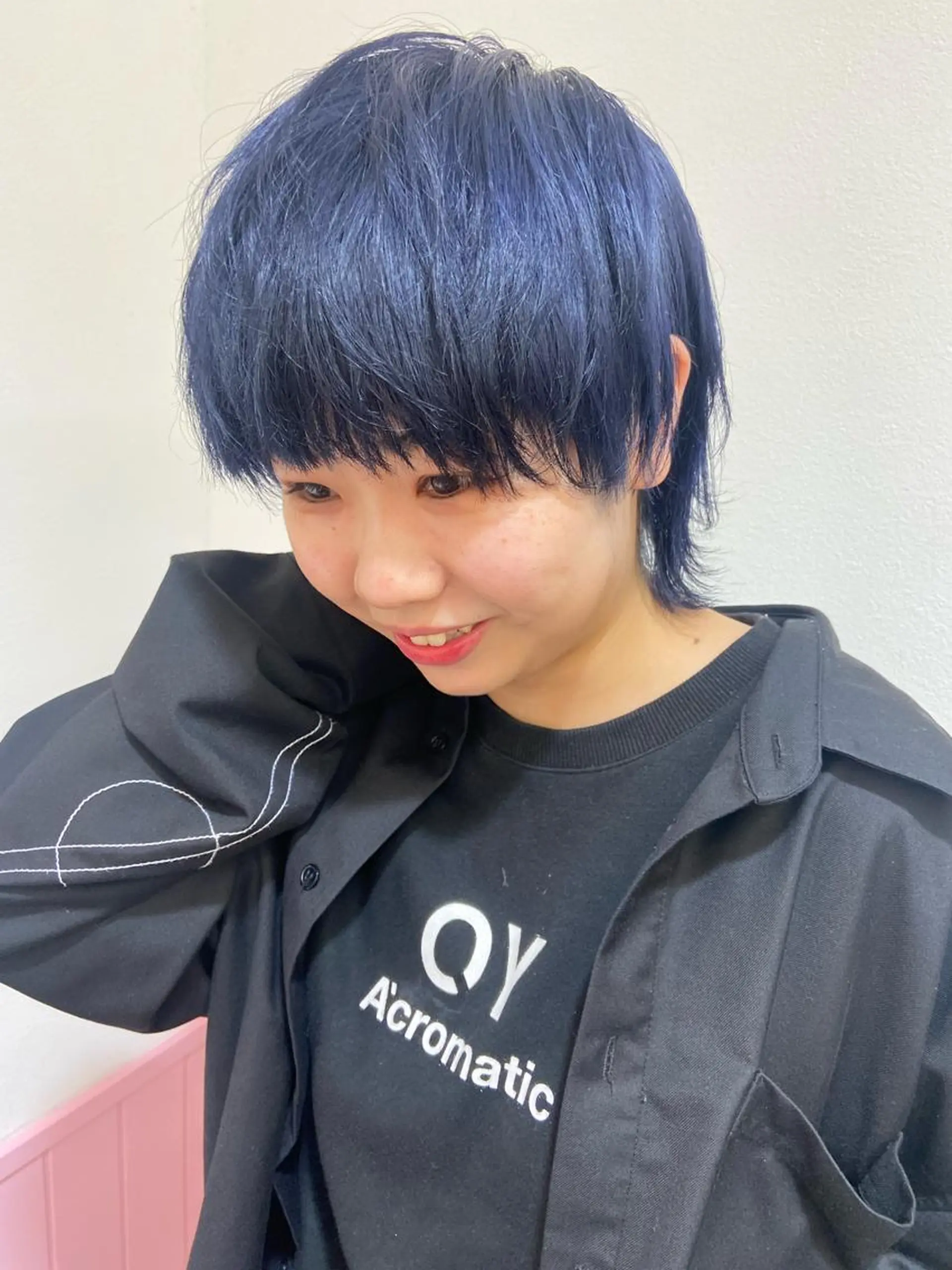 ショート カラー ブリーチ ブルーカラー ハイトーンカラー ネイビーカラー ウルフカット 🌼似合わせのプロ 心斎橋/rena🌼のマツエク・マツパデザイン