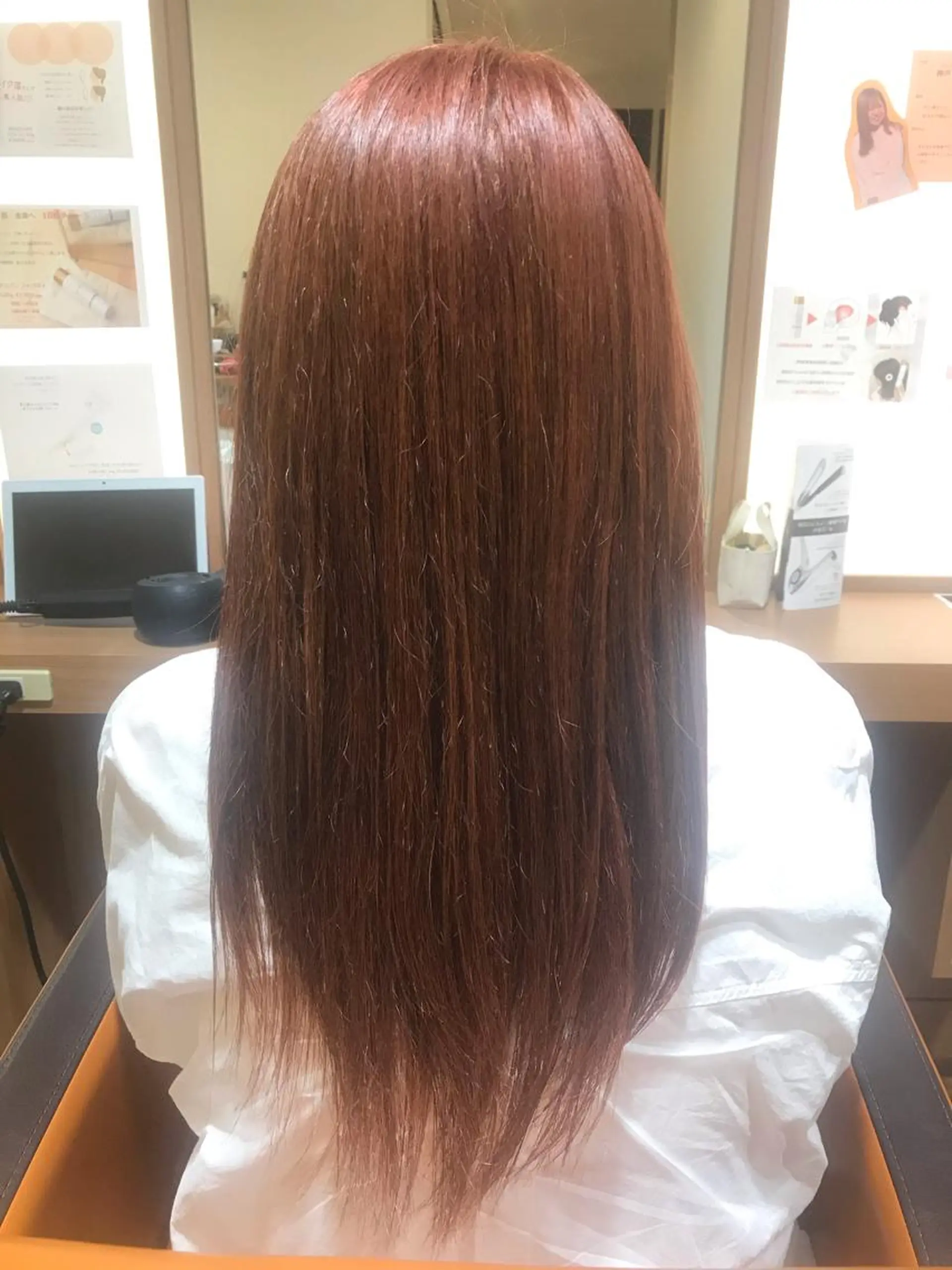 セミロング カラー ブラウンカラー SEA BELLE YASUのヘアスタイル