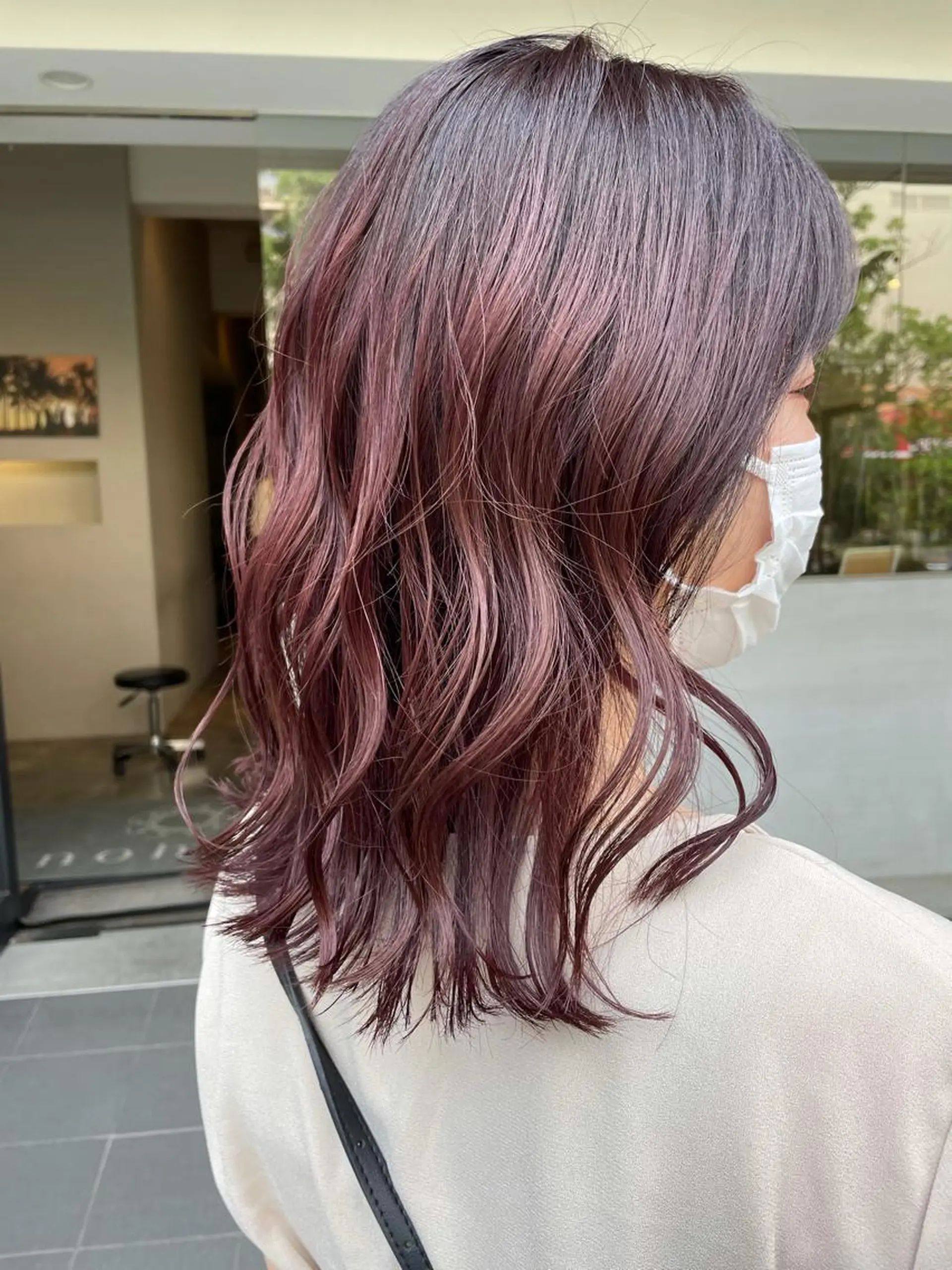 ミディアム カラー ヘアカラー トリートメント 小森 樹奈のヘアスタイル