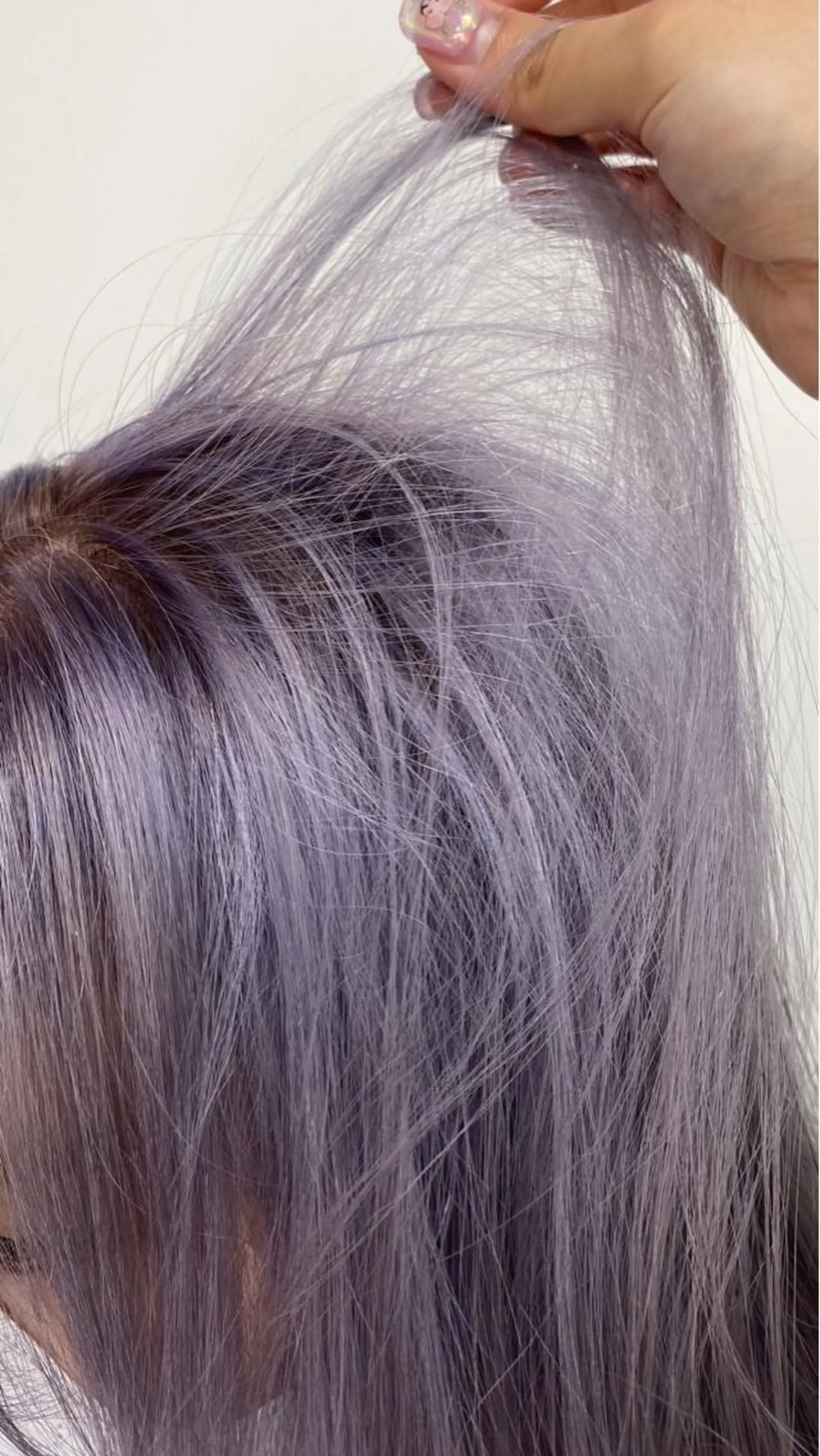 ロング カラー ブリーチ カット ヘアカラー トリートメント ハイトーンカラー 🩷NANAのヘアスタイル