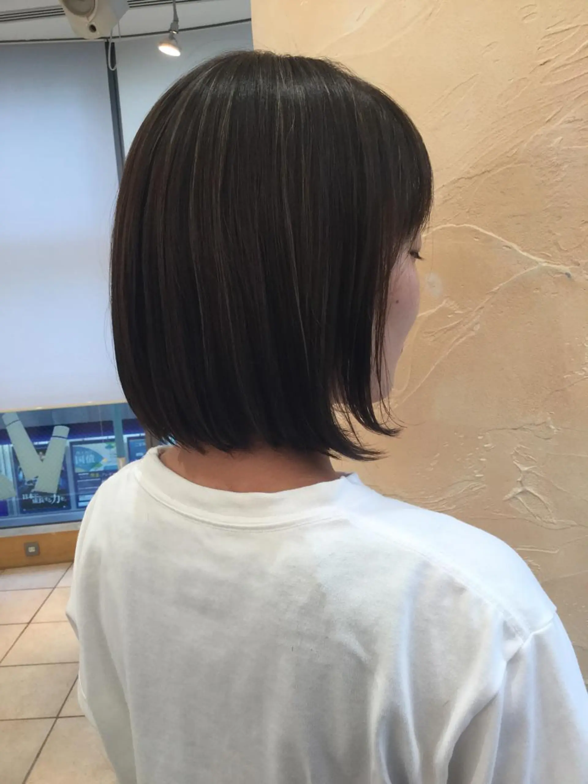 カラー ハイライトカラー ボブ 本間 良のヘアスタイル