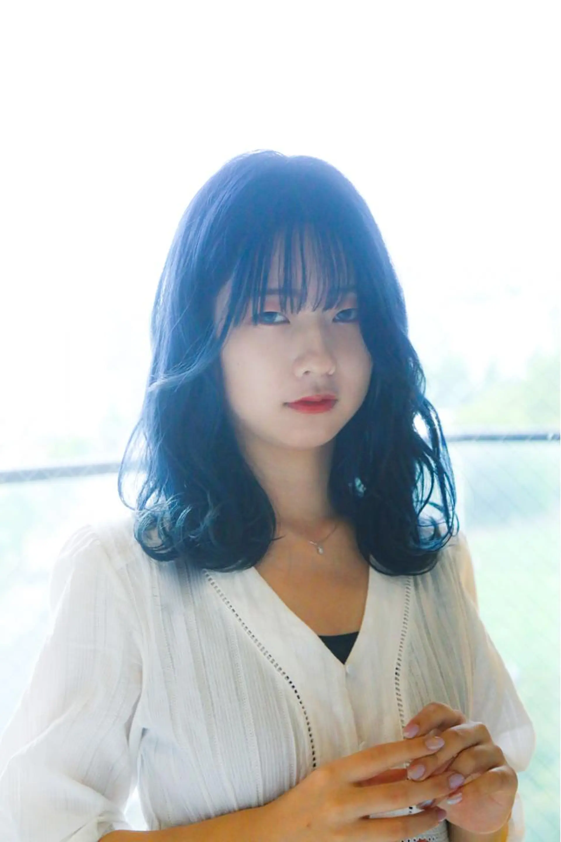 セミロング ヘアカラー TAI透明カラー 柔らかい縮毛矯正のヘアスタイル