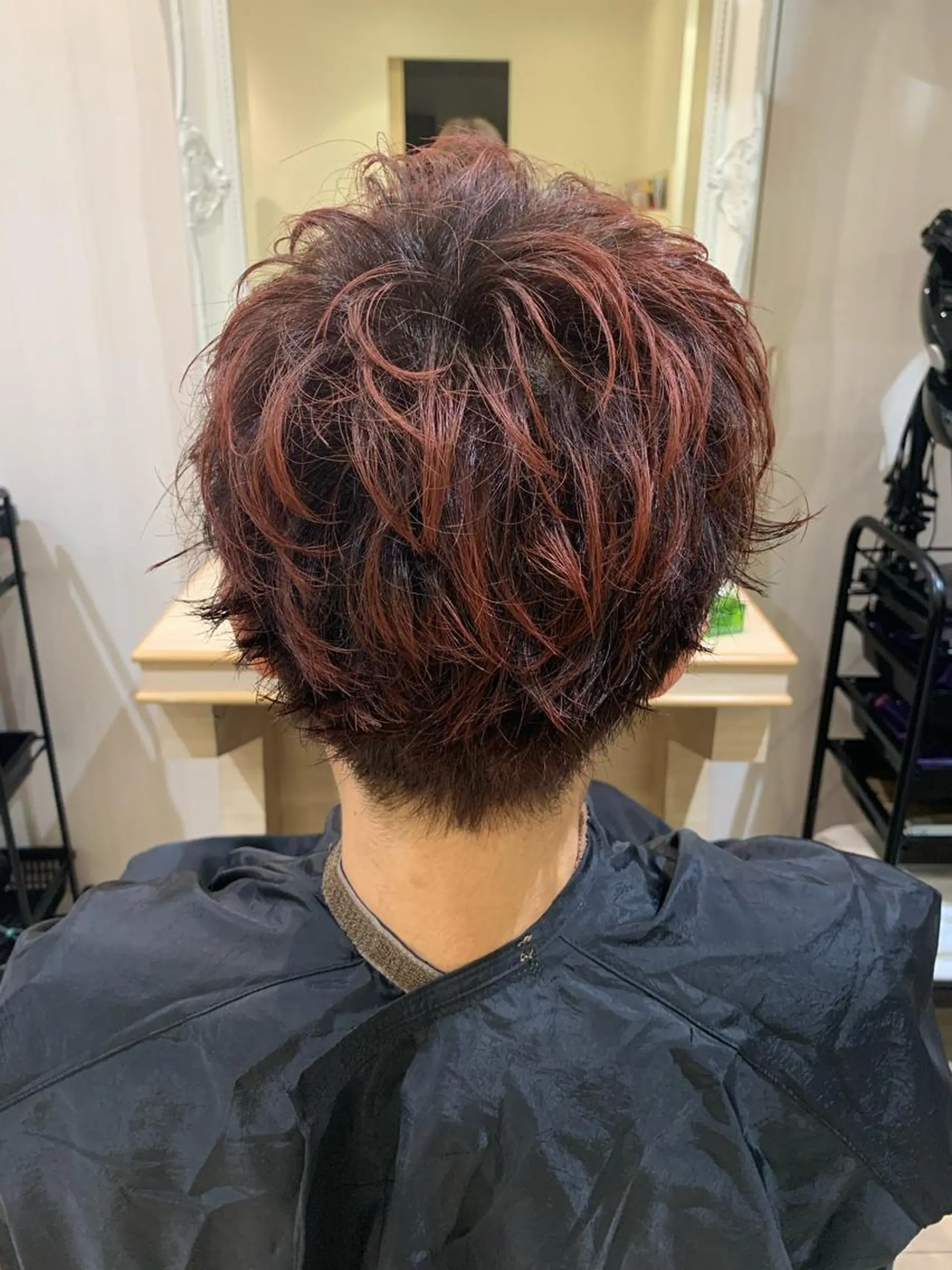 ショート 成田 一貴のヘアスタイル