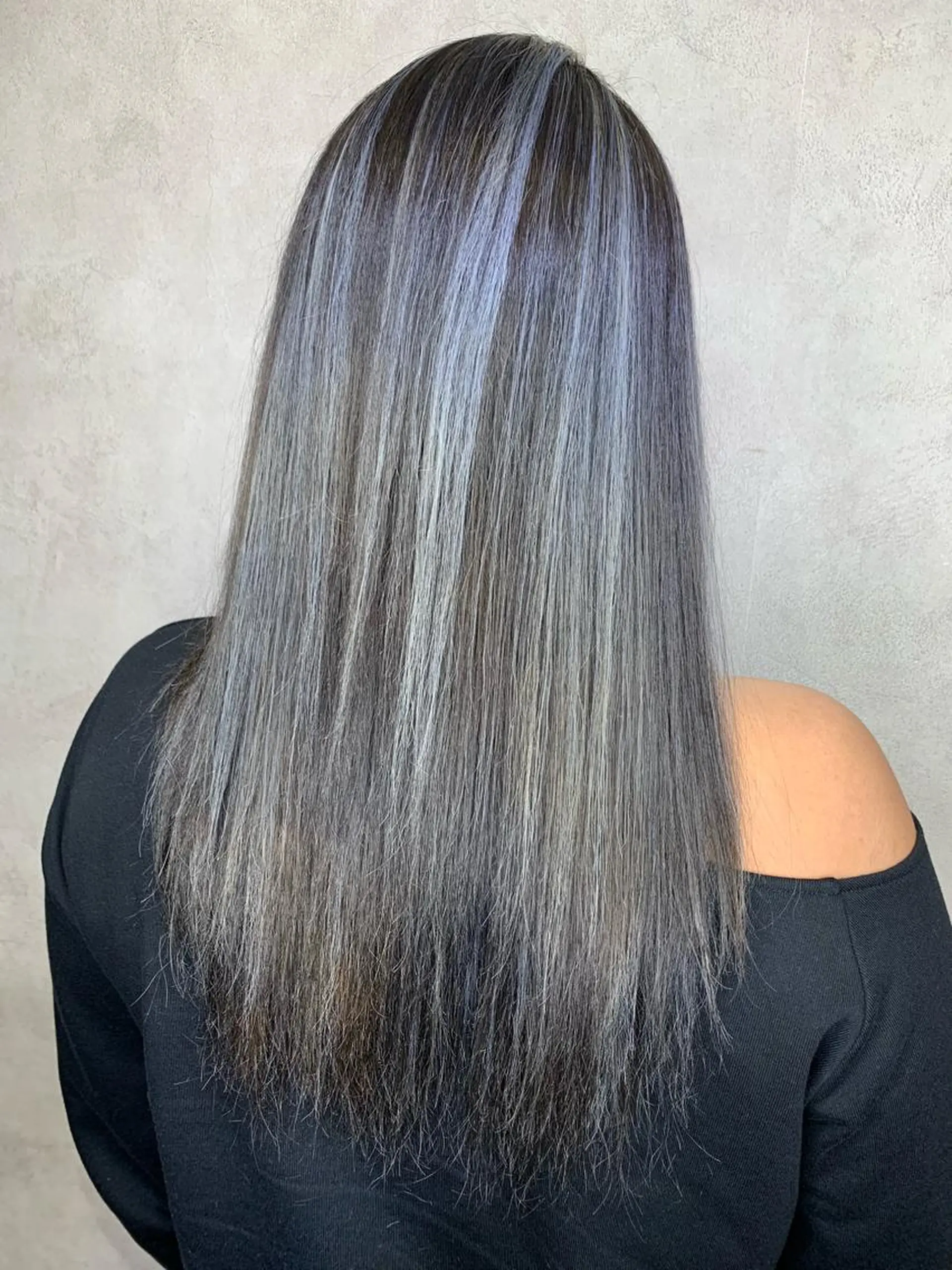 ロング 西村 雄二/エクステのヘアスタイル