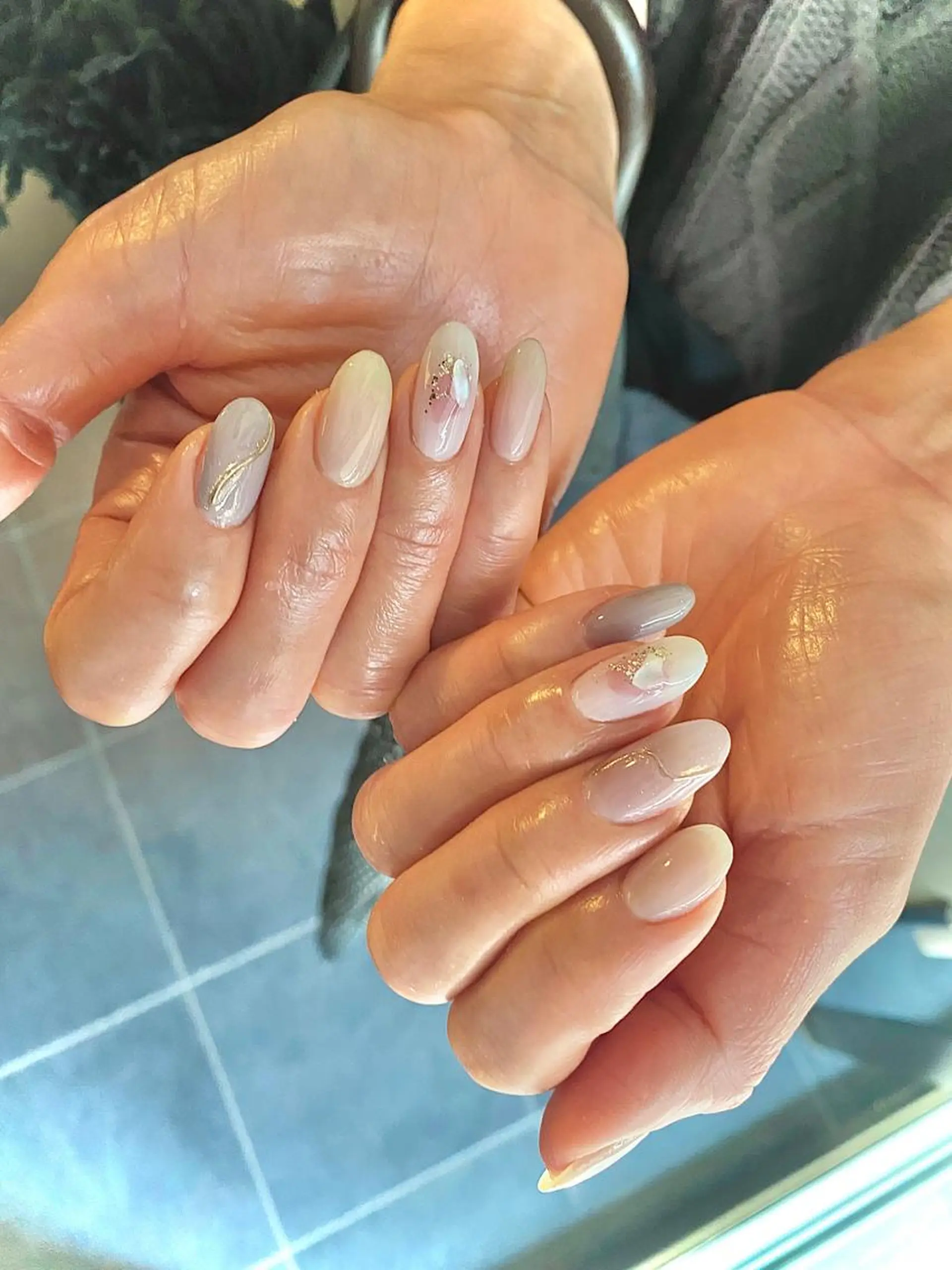 ネイル 成人式 フレンチネイル ジェルネイル ガラスフレンチ ロングネイル Lililas サロン&スクールのネイルデザイン