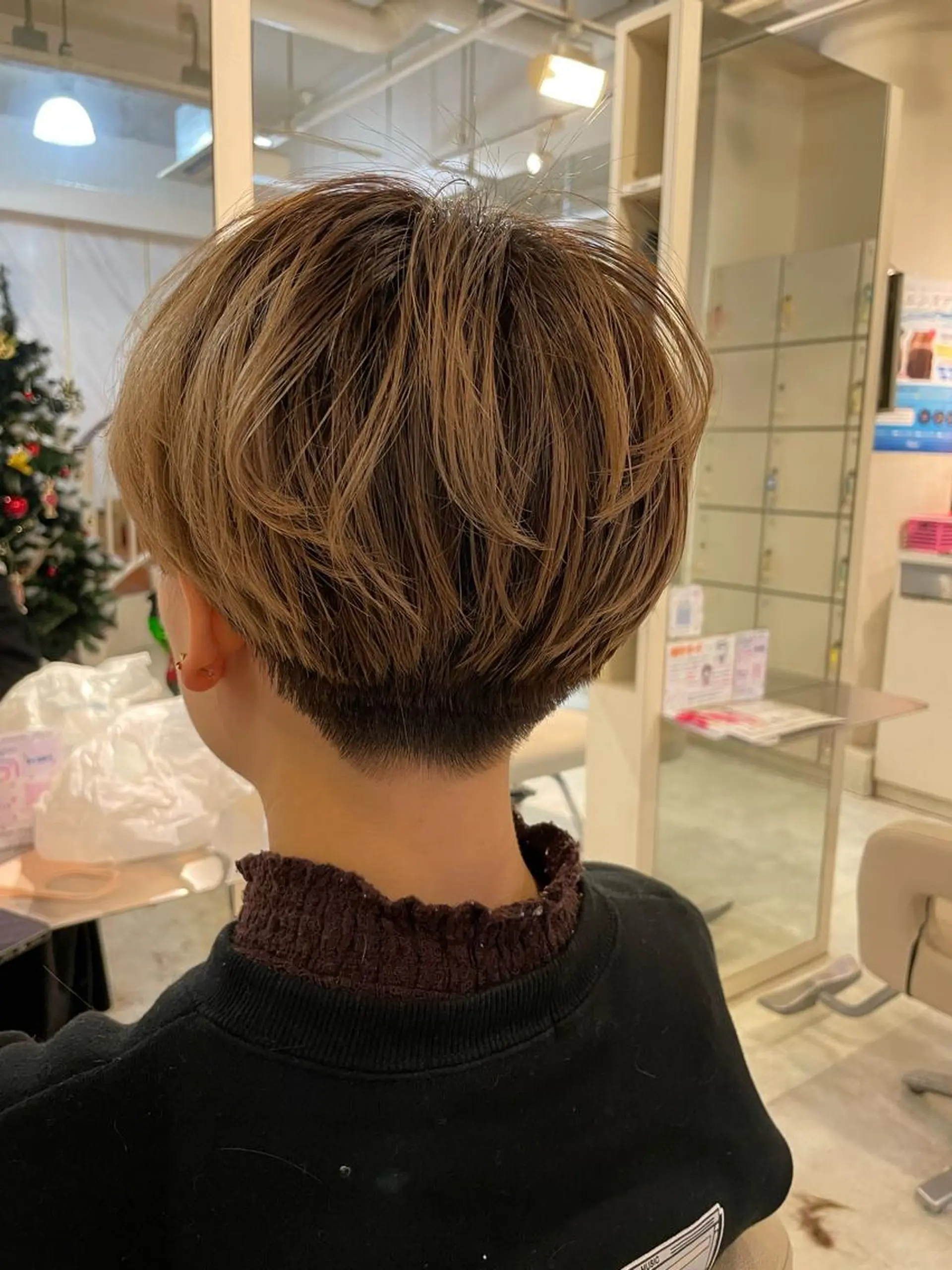 ショート トリートメント 本田 卓也のヘアスタイル