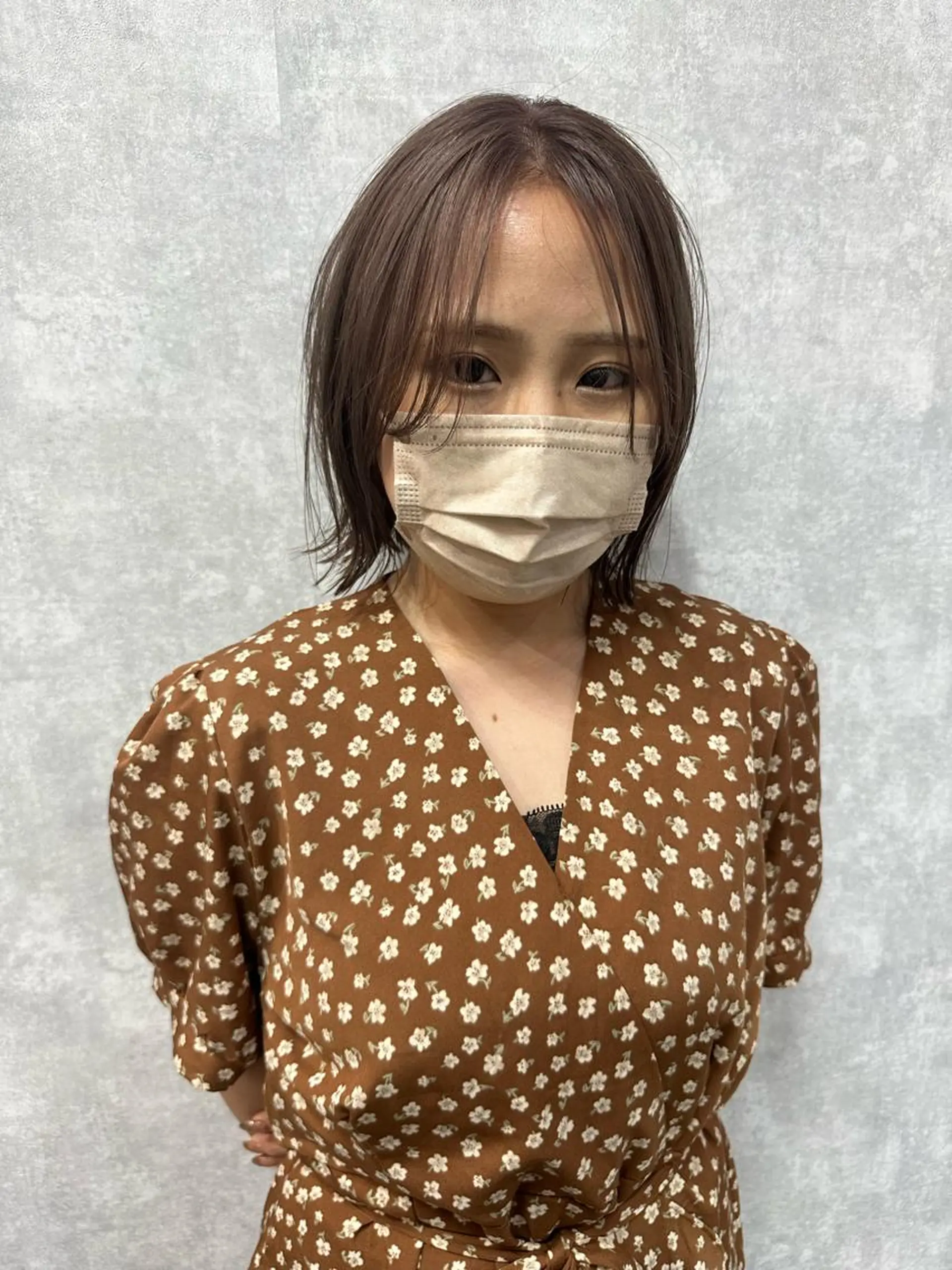 ショート 切りっぱなしボブ ショートボブ ハンサムショート 丸みショート アッシュ カット ヘアカラー トリートメント モテ髪/ボブ/ショー ト/アダチフウトのヘアスタイル