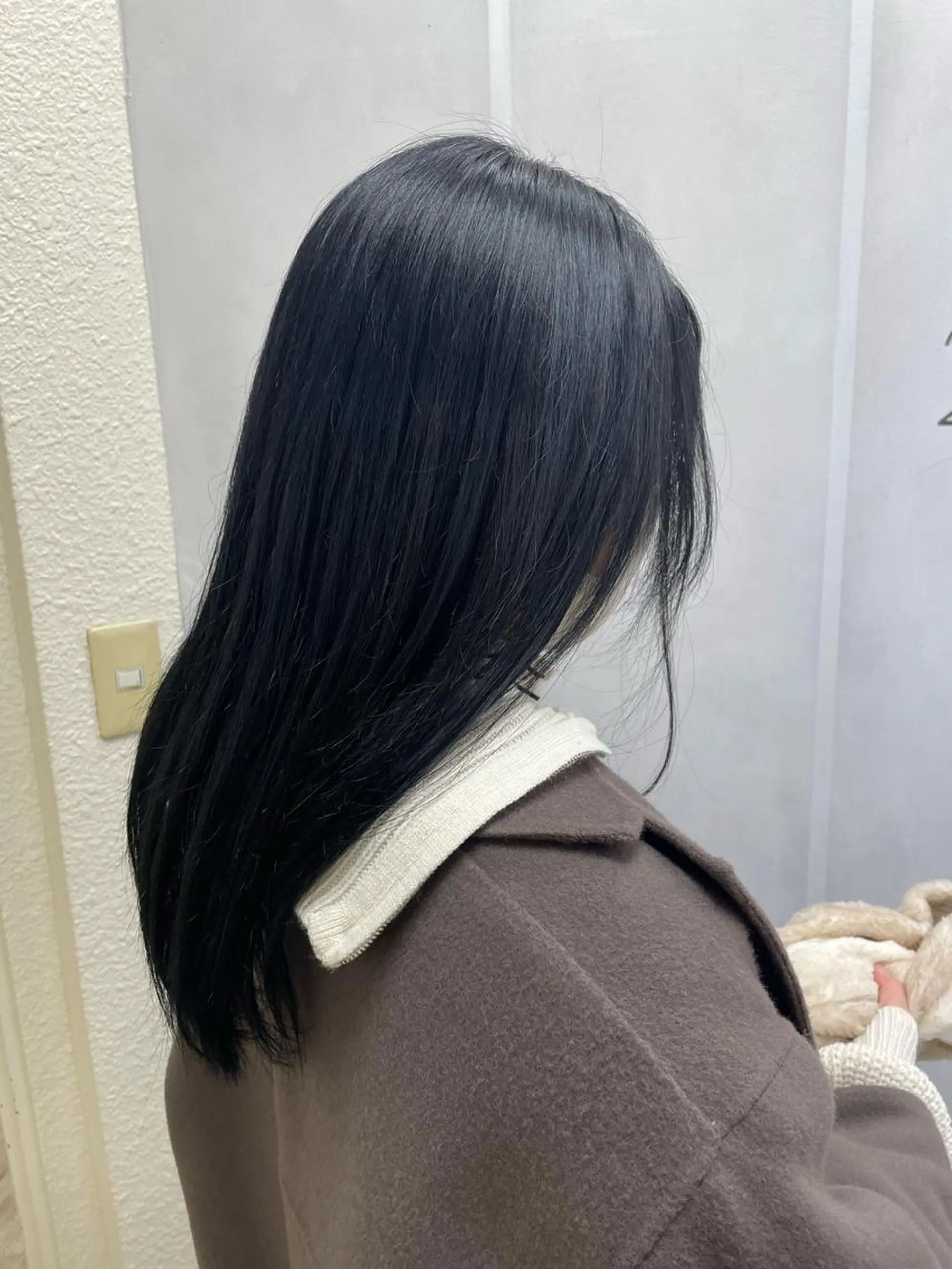 カラー 黒髪 ブリーチ ブルーカラー ブルーブラック 前田リサコ🌹 ✨艶髪職人のヘアスタイル