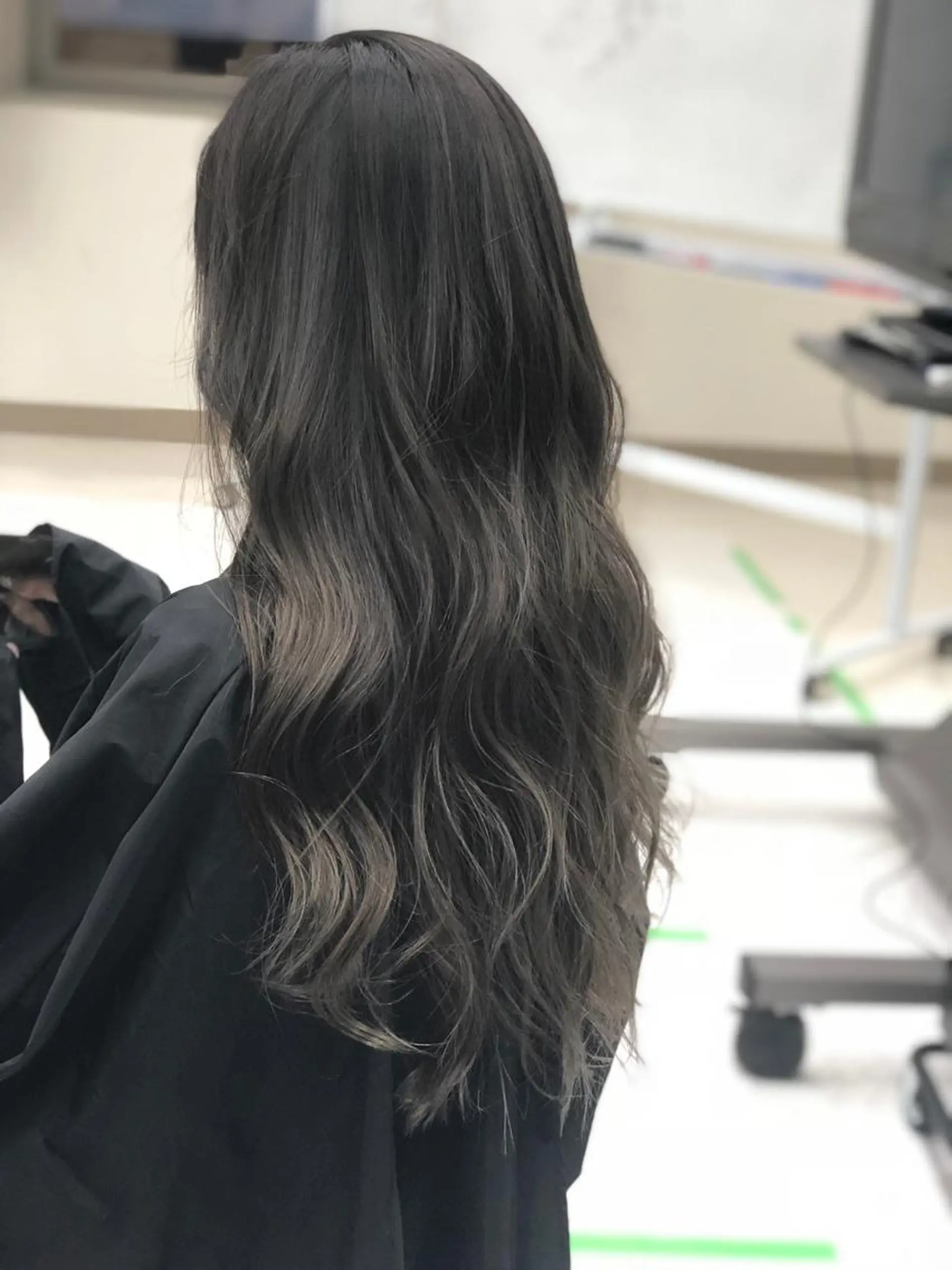 ロング ヘアカラー クーポン お試し価格有り！のヘアスタイル