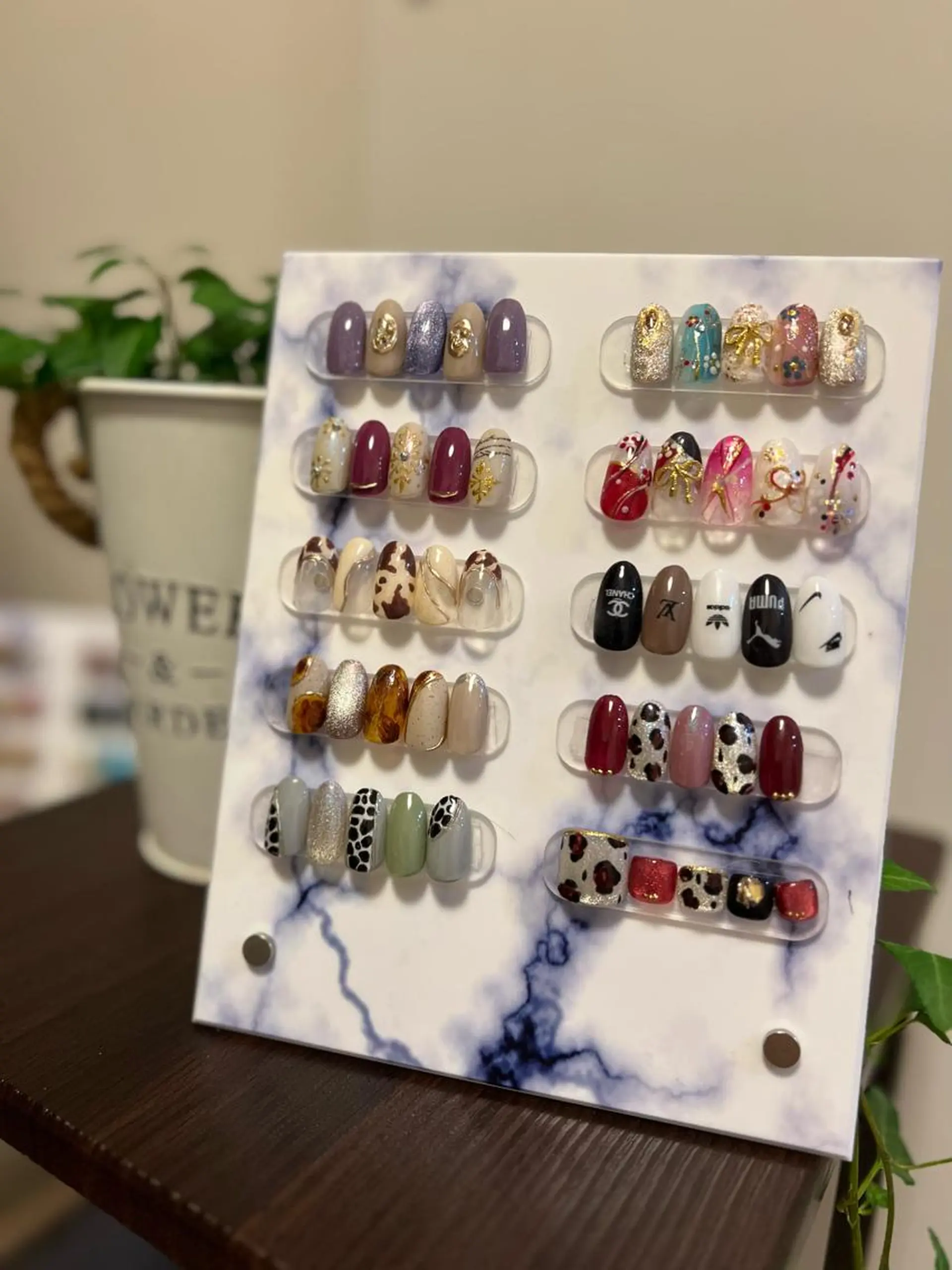 カラー ネイル ecru エクリュのネイルデザイン