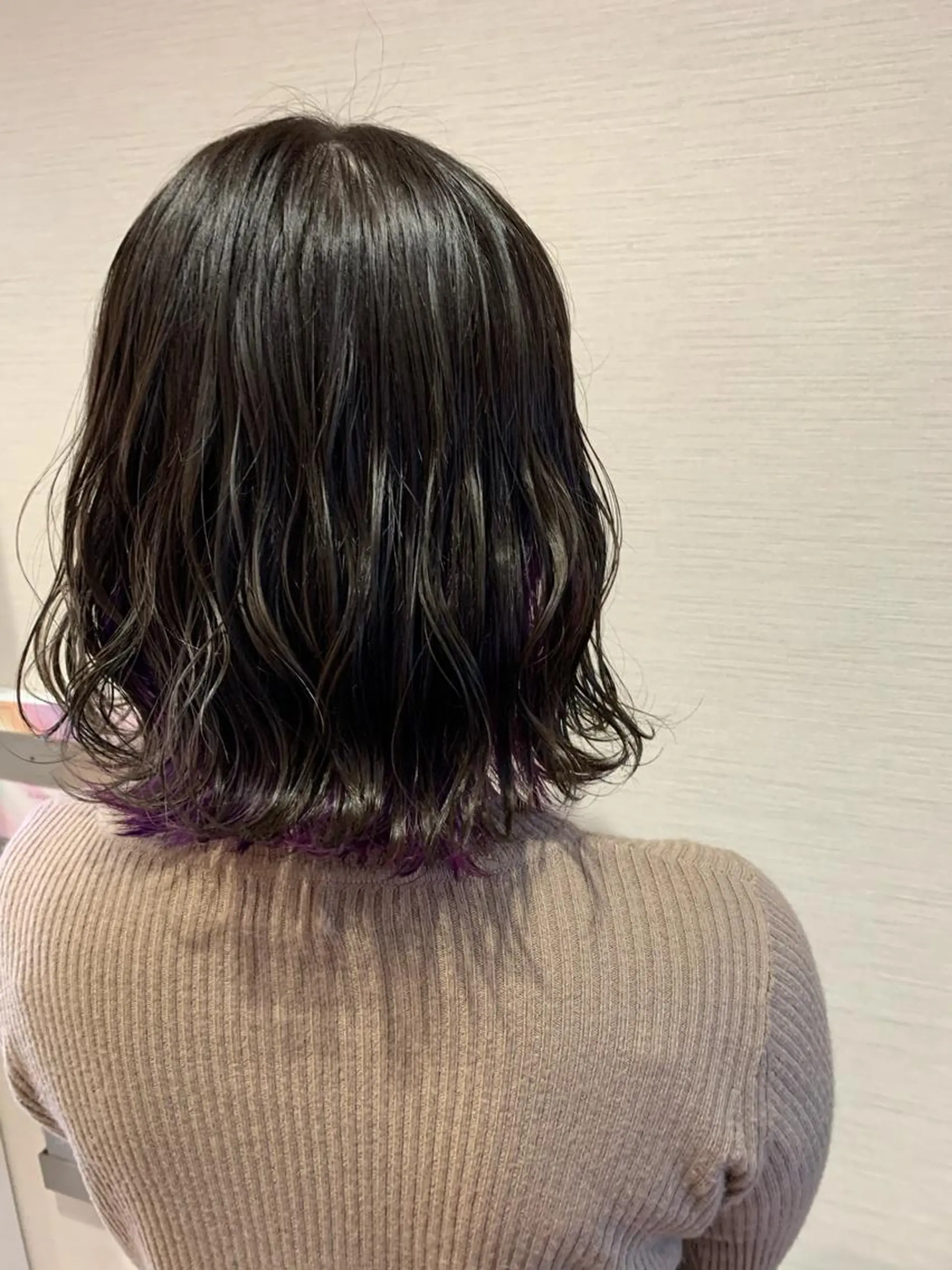ミディアム カラー 蓮見  友里のヘアスタイル