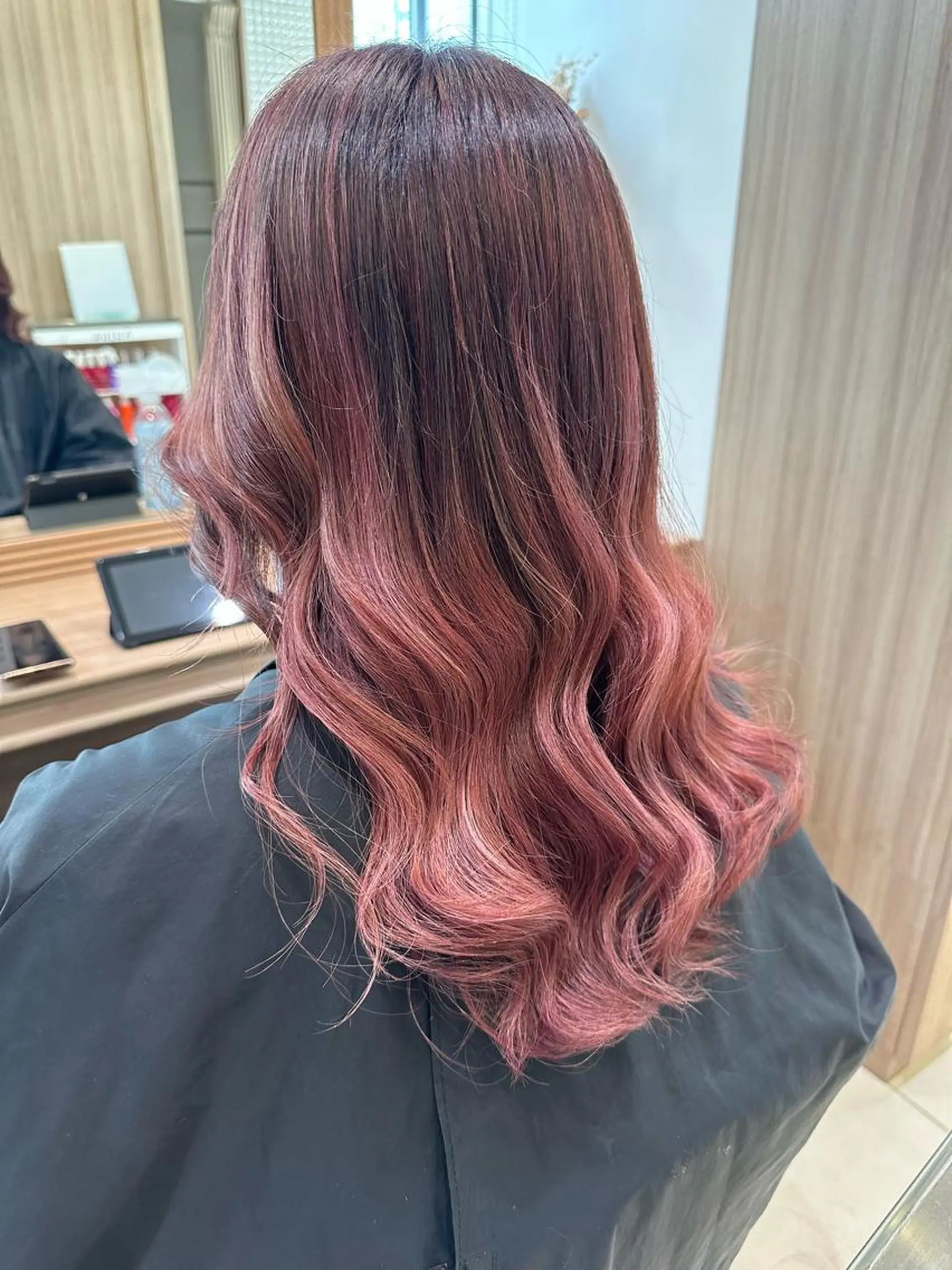 ロング カラー 島袋 ナオユキのヘアスタイル