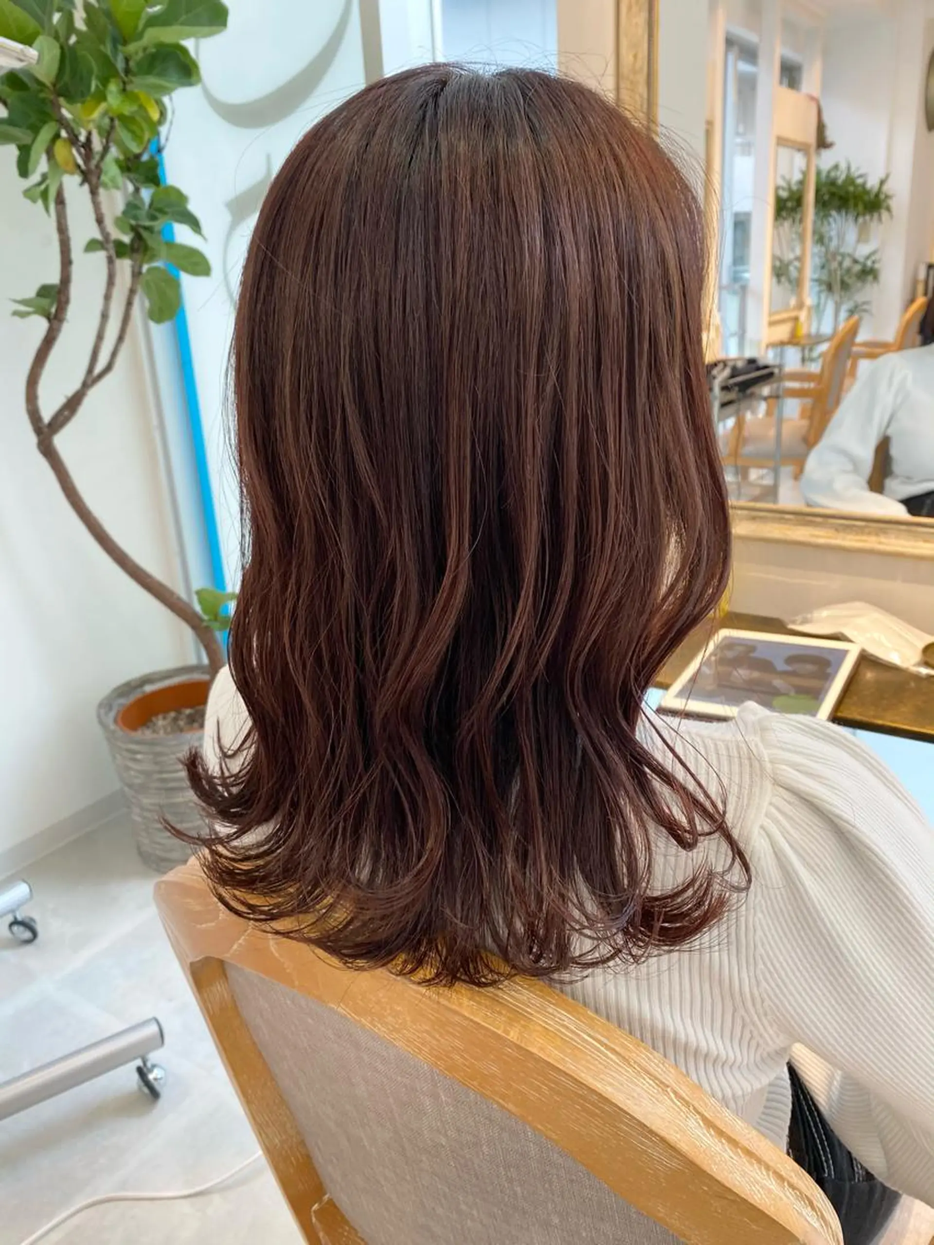 ミディアム カラー モテ前髪 タゴメ シンヤのヘアスタイル