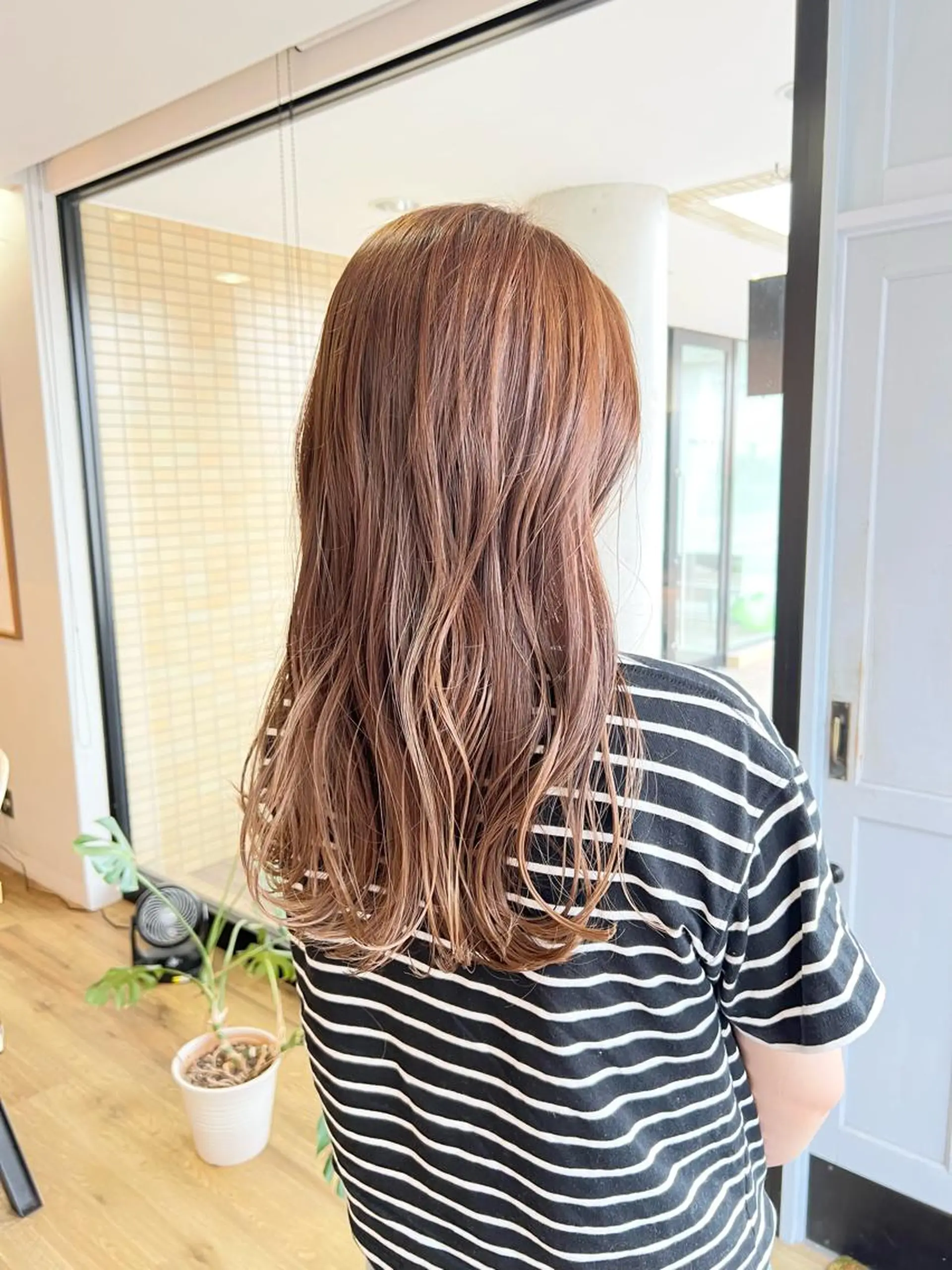 ロング カラー ベージュカラー 堀 望美のヘアスタイル