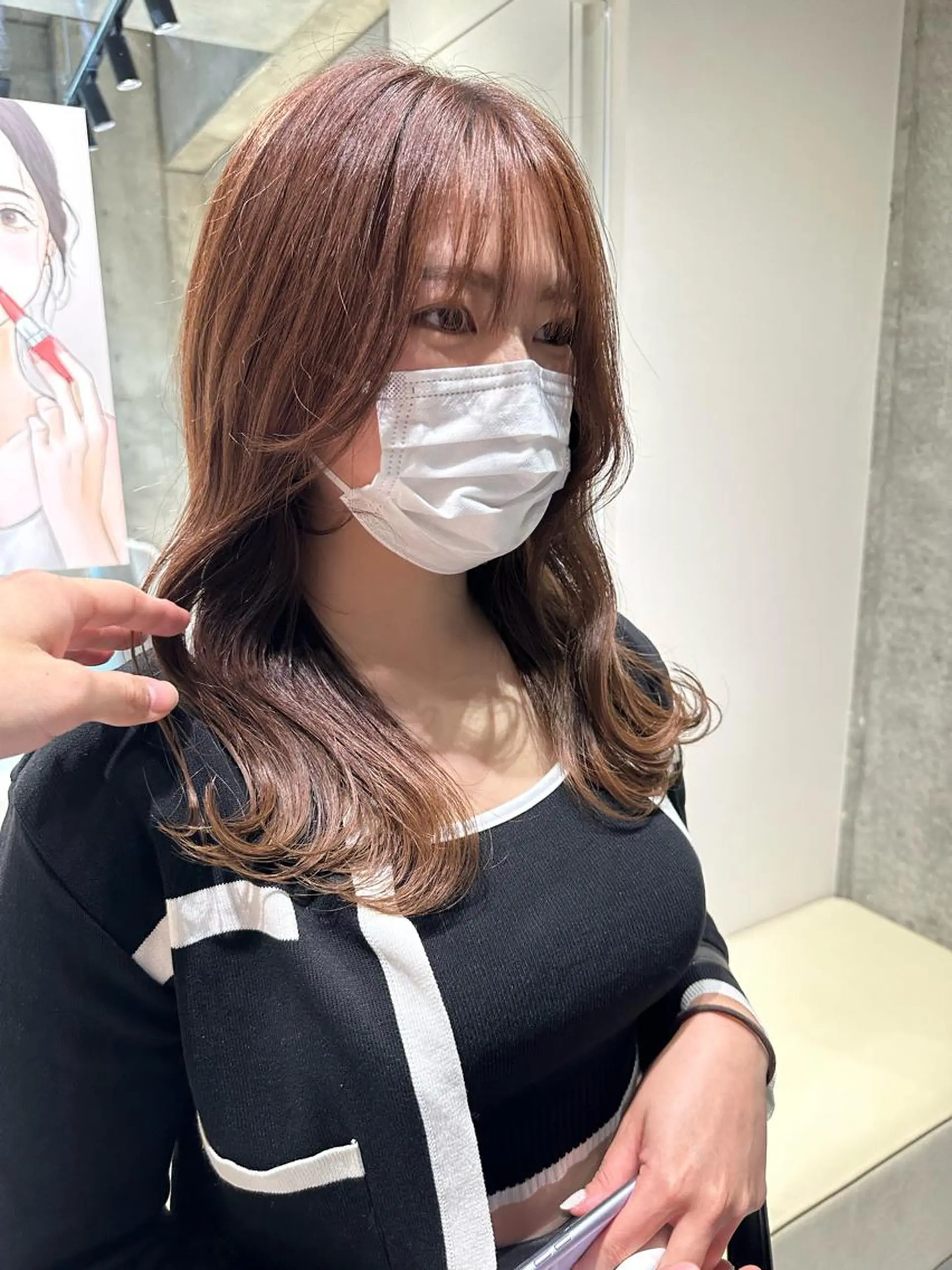 セミロング カット ヘアカラー 縮毛矯正 トリートメント ✨髪質改善特化✨副 店長椎葉信乃介のヘアスタイル
