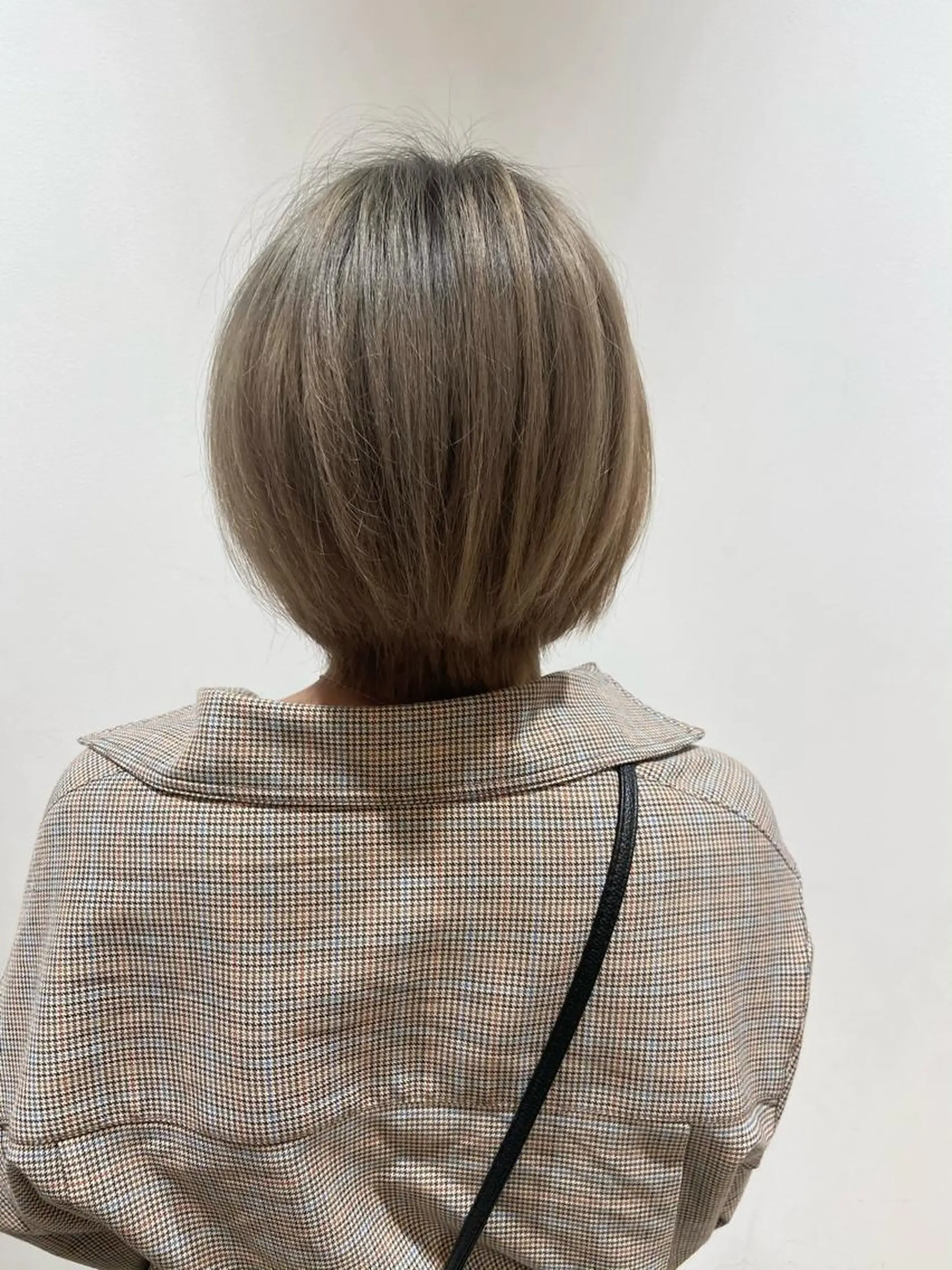 ショート カラー ヘアカラー トリートメント 🐺ウルフ/レイヤー 似合わせ‎🤍沙羅のヘアスタイル