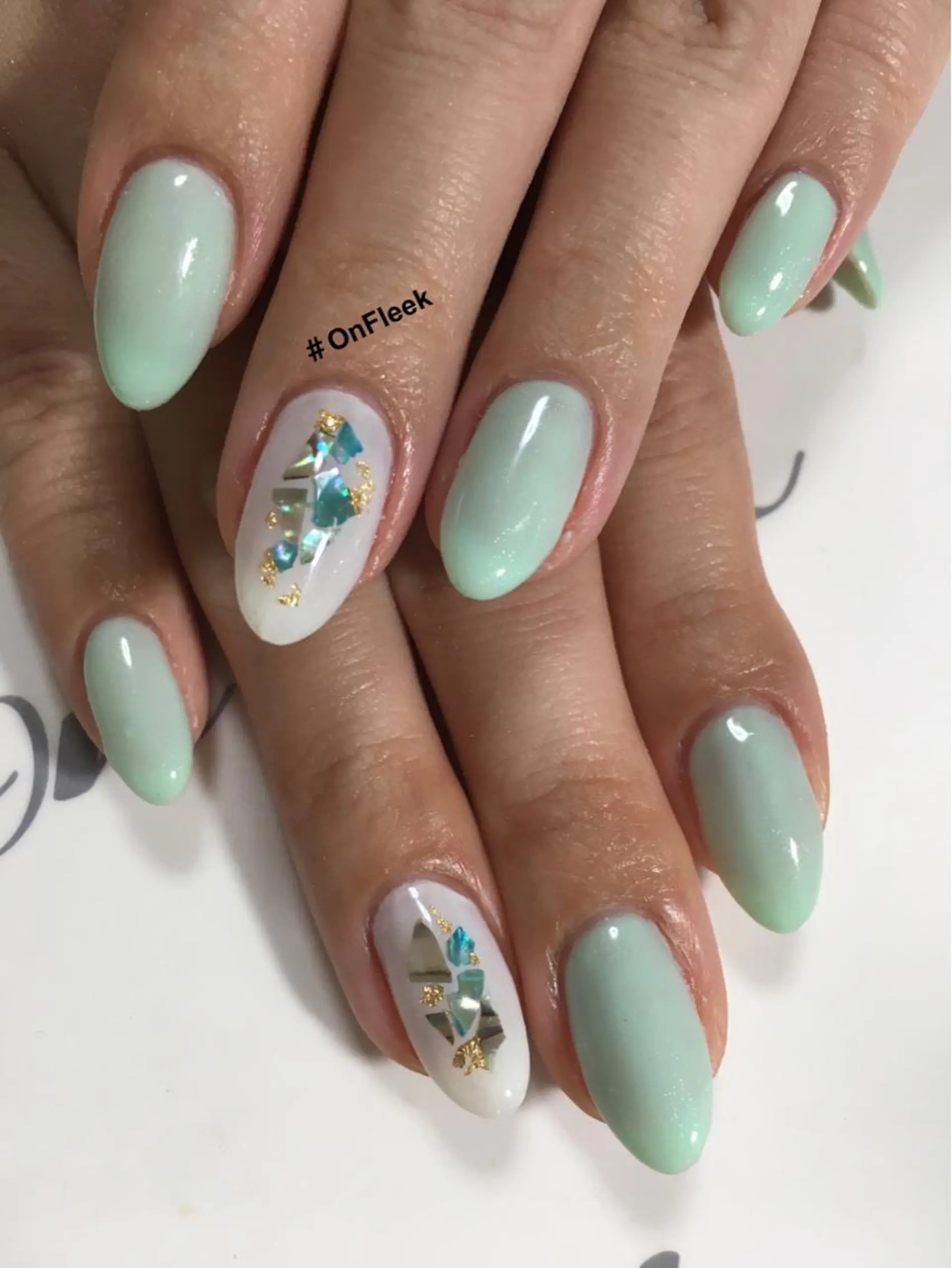 ネイル ハンドネイル NailSalon ＃OnFleekのネイルデザイン