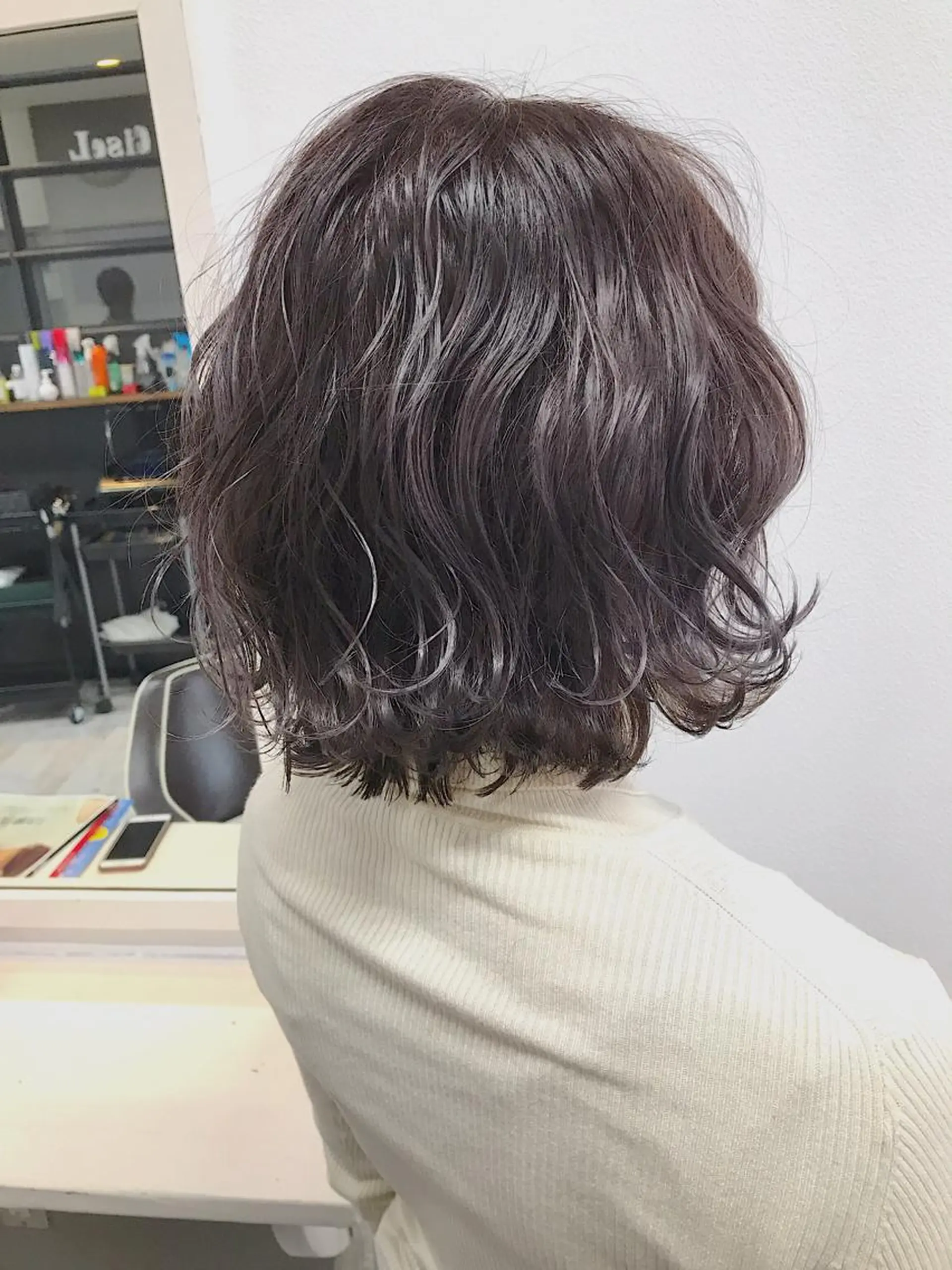 ショート カラー ヘアアレンジ ラベンダーカラー ラベンダーグレー ヘアカラー トリートメント lani ブリーチ /ダブルカラーのヘアスタイル