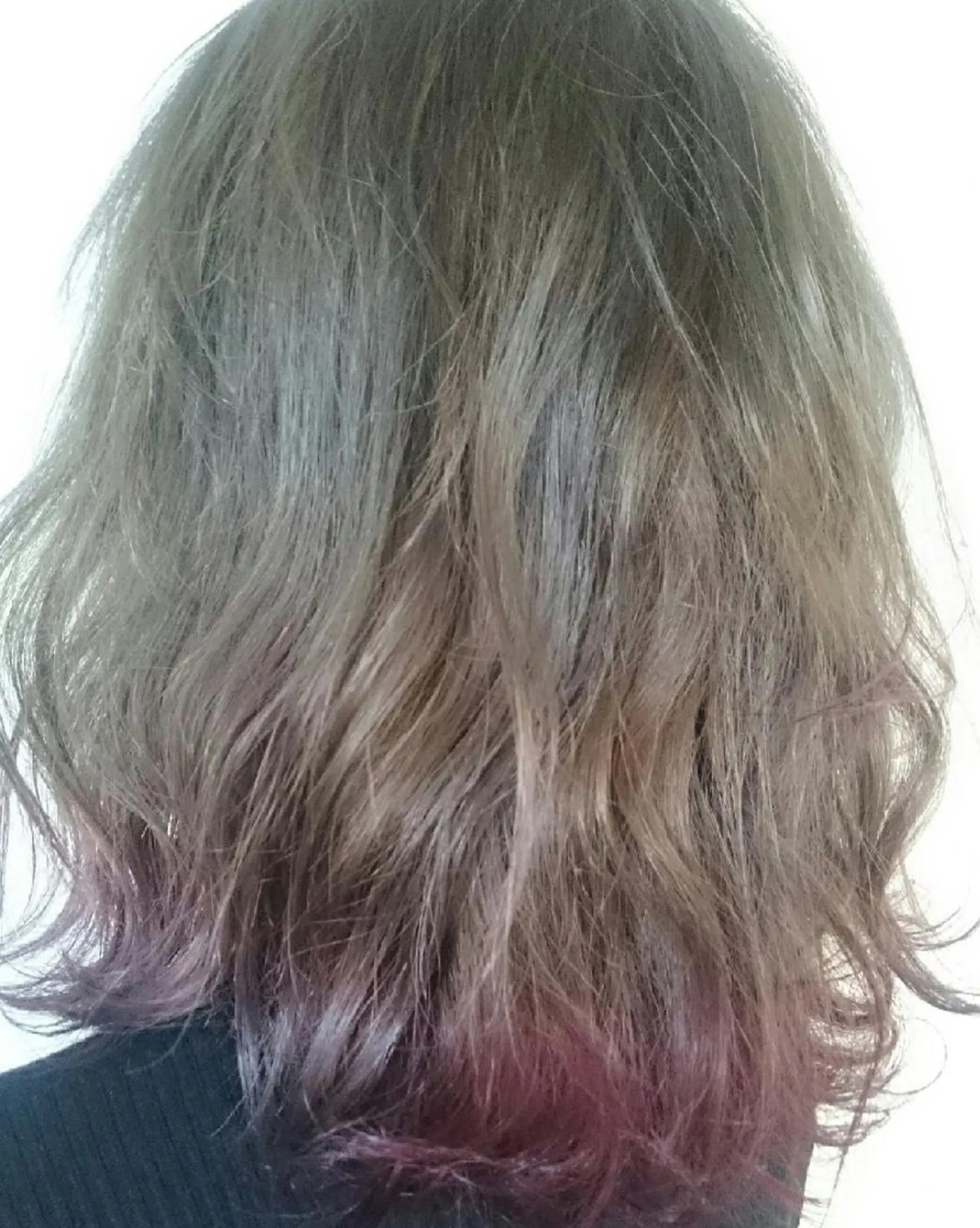 カラー ミディアム イルミナカラー DIEGO 下北沢 Yamaの眉毛・アイブロウイメージ