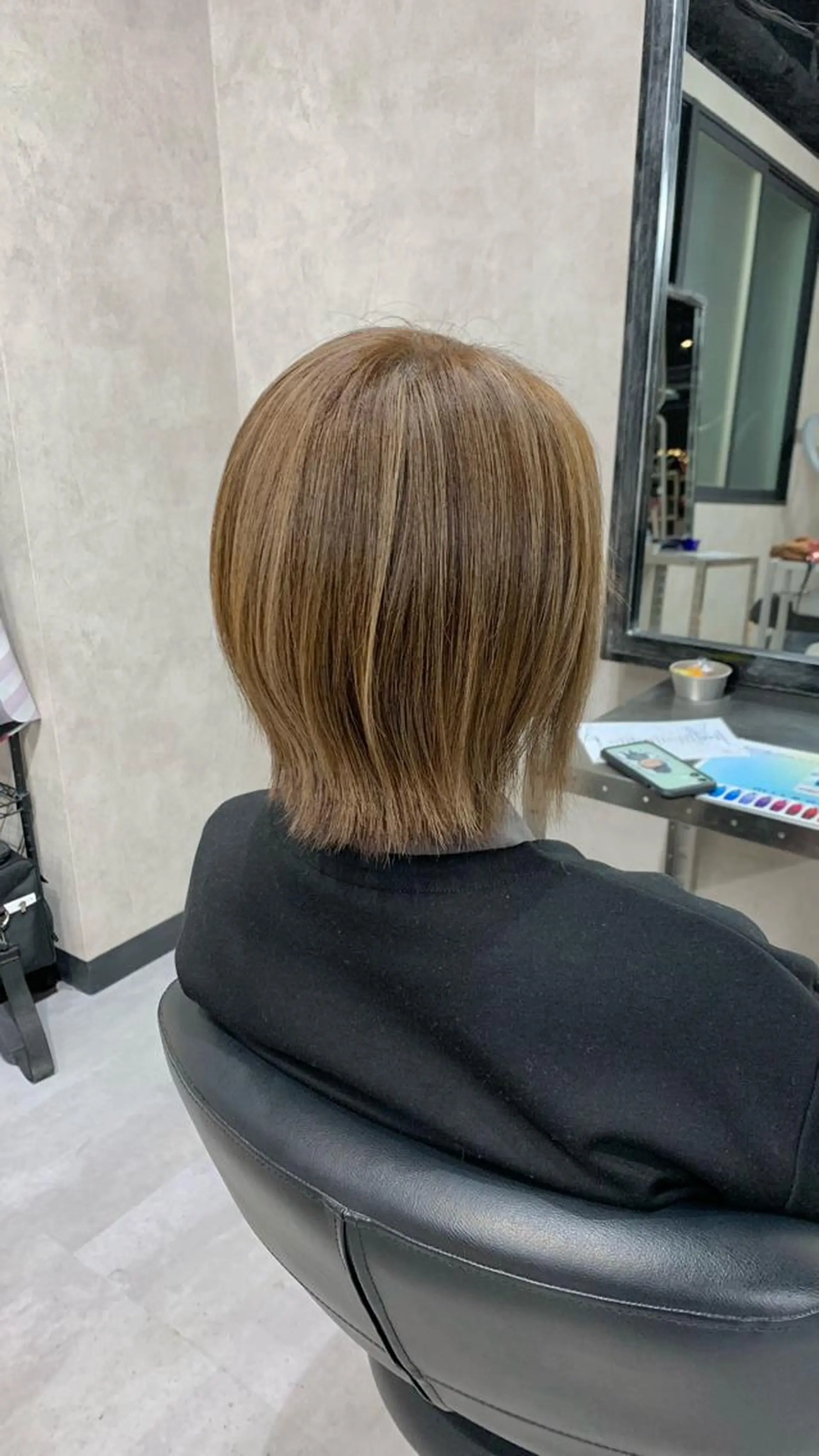 カラー ハイライトカラー B E C H I C O〔べち子〕のヘアスタイル