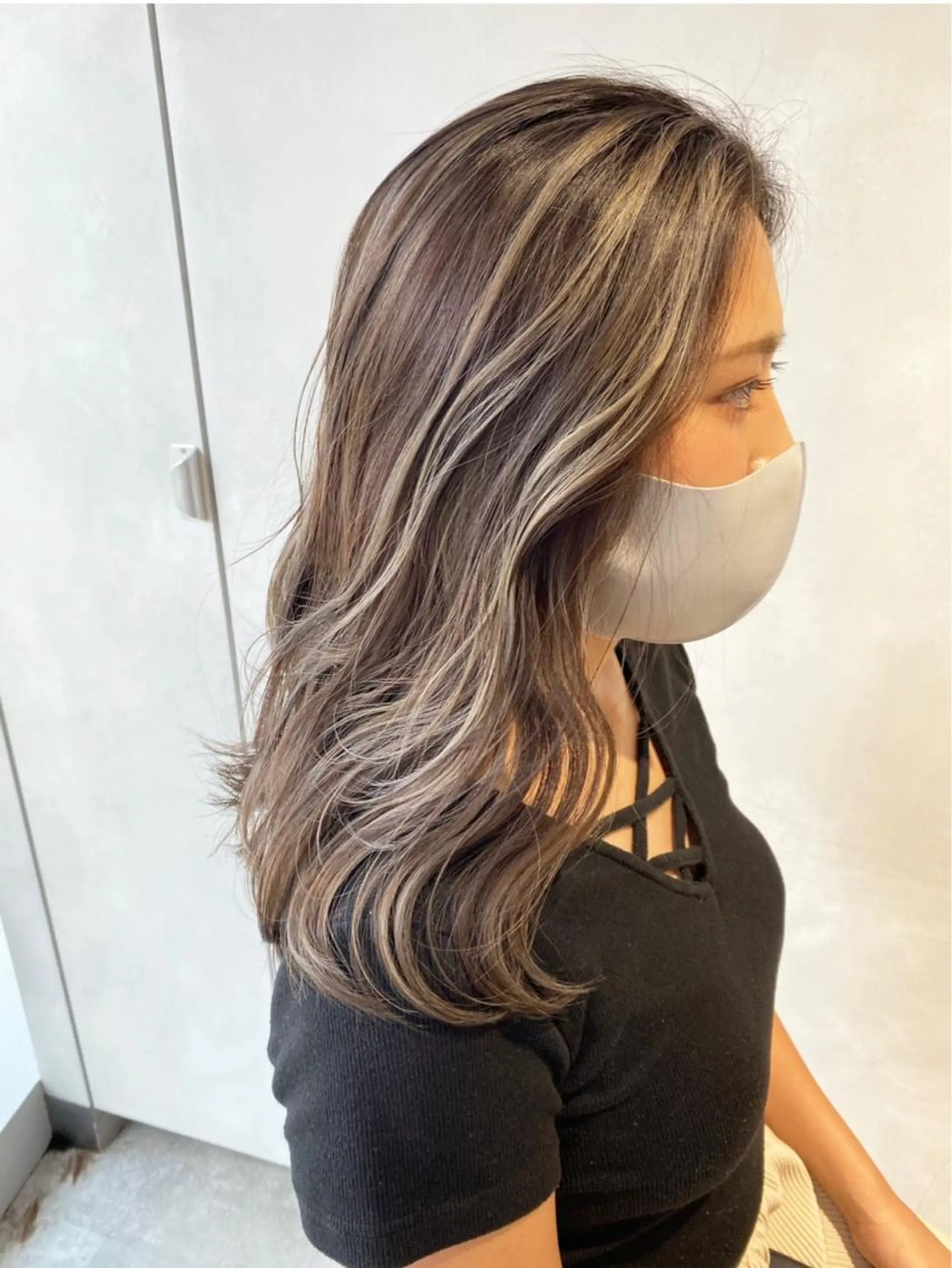 セミロング カラー メンズ メンズハイライト ハイライトカラー ハイライト #ブリーチカラー Akihoのヘアスタイル