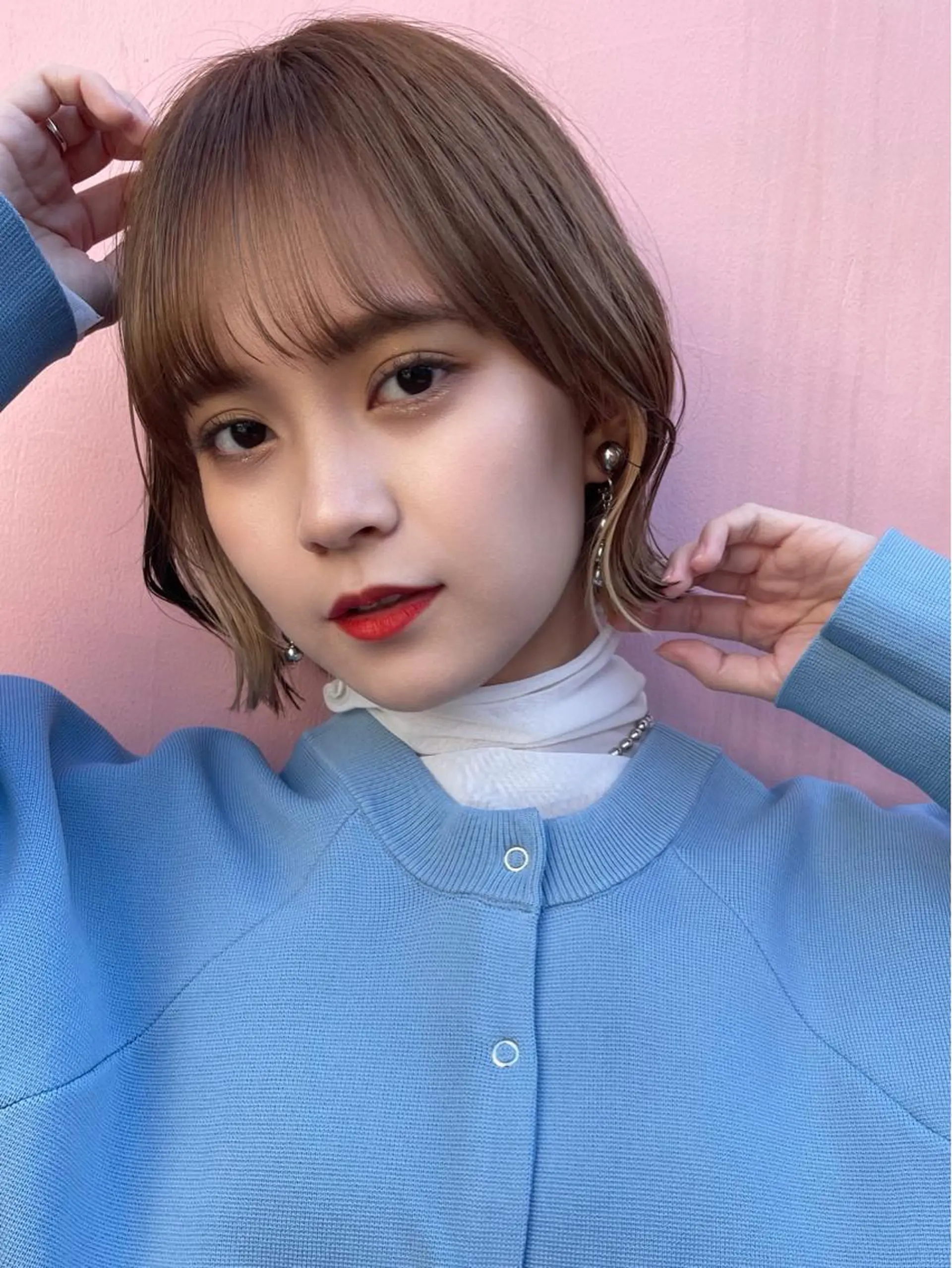 ショート カラー ボブ くびれヘア 顔まわりレイヤー 韓国風ヘア レイヤーカット 卒業式受付中🌻 肥田亜沙美のその他イメージ