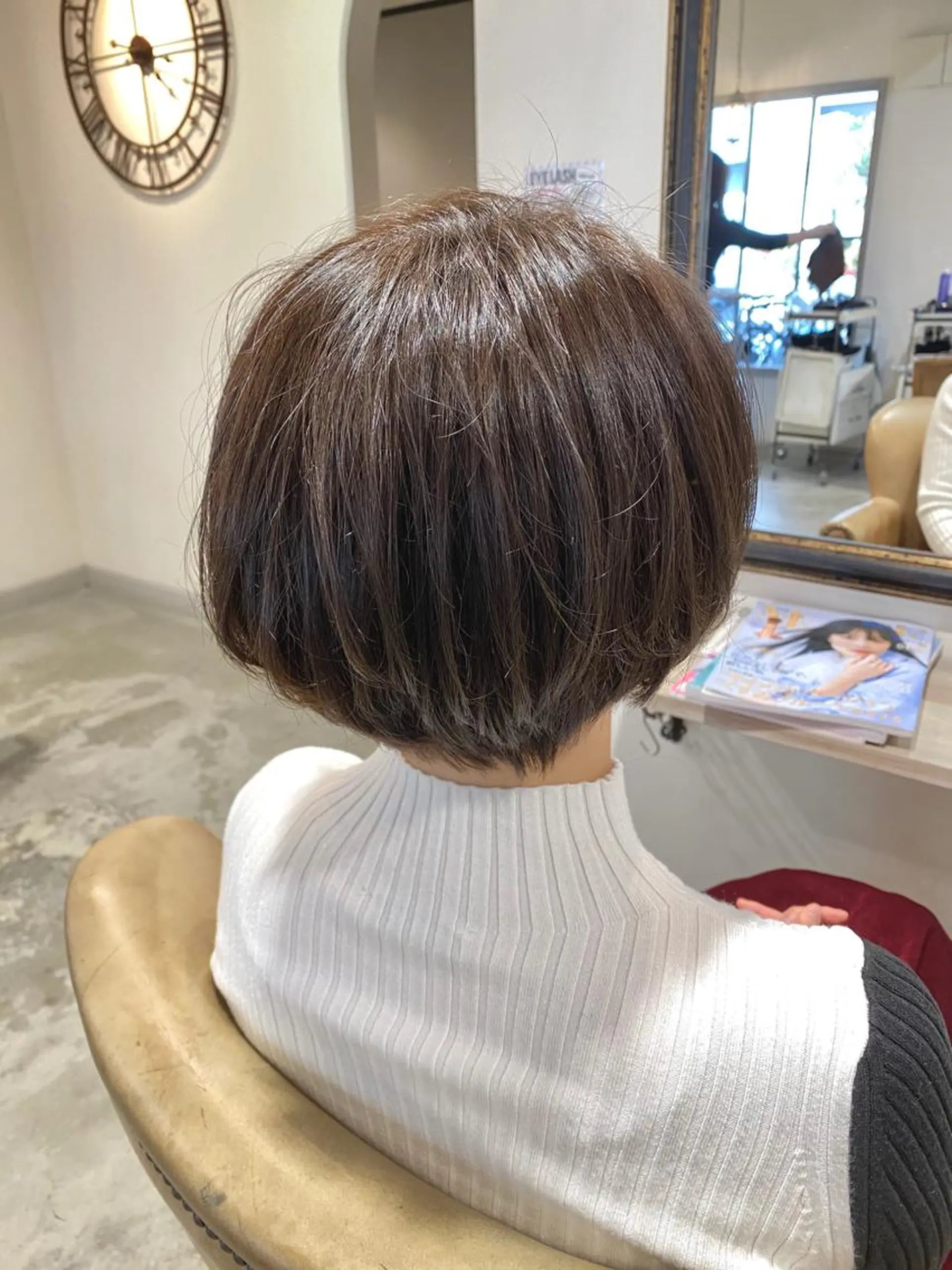 ショート カラー 透明感カラー グレージュ くびれヘア ショートヘア 美髪・髪質改善 有田怜平のヘアスタイル