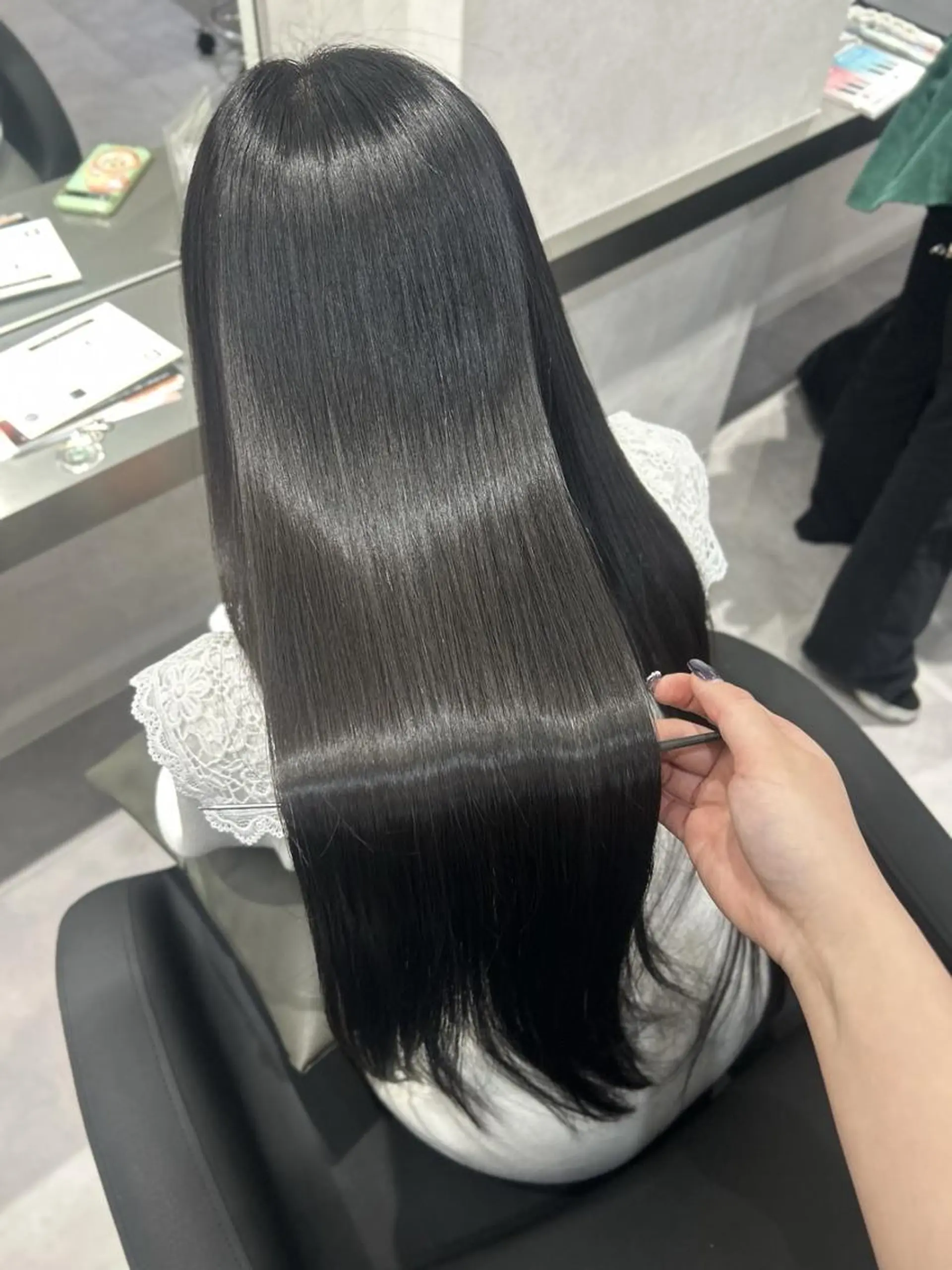 ロング ショートボブ ボブ 髪質改善 レイヤーカット 縮毛矯正 カット ヘアカラー 縮毛矯正 N° jemica 札幌のヘアスタイル