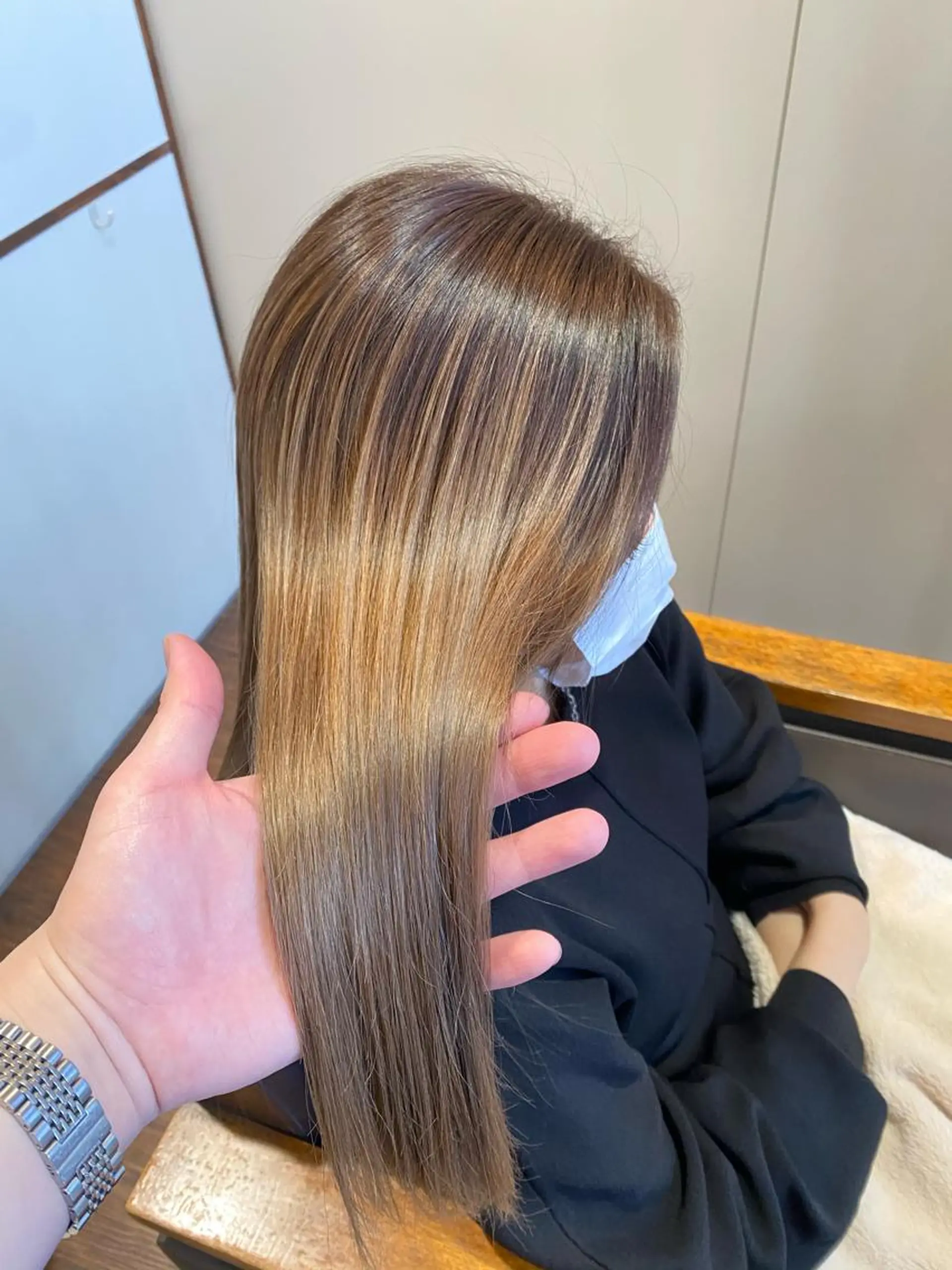 セミロング カラー バレイヤージュ レイヤーカット 髪質改善特化 長澤友哉のヘアスタイル