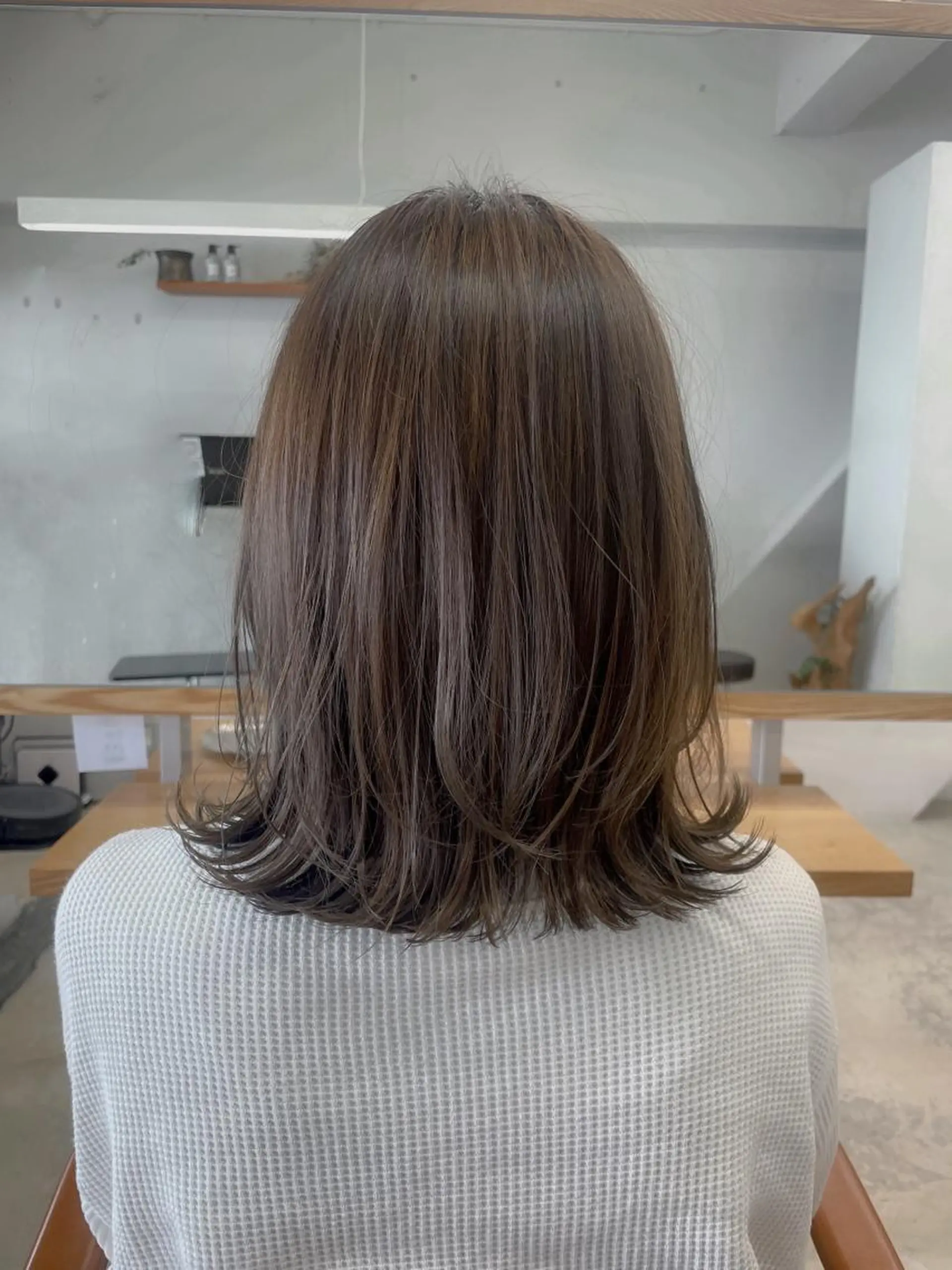 ミディアム 藤本 静香のヘアスタイル