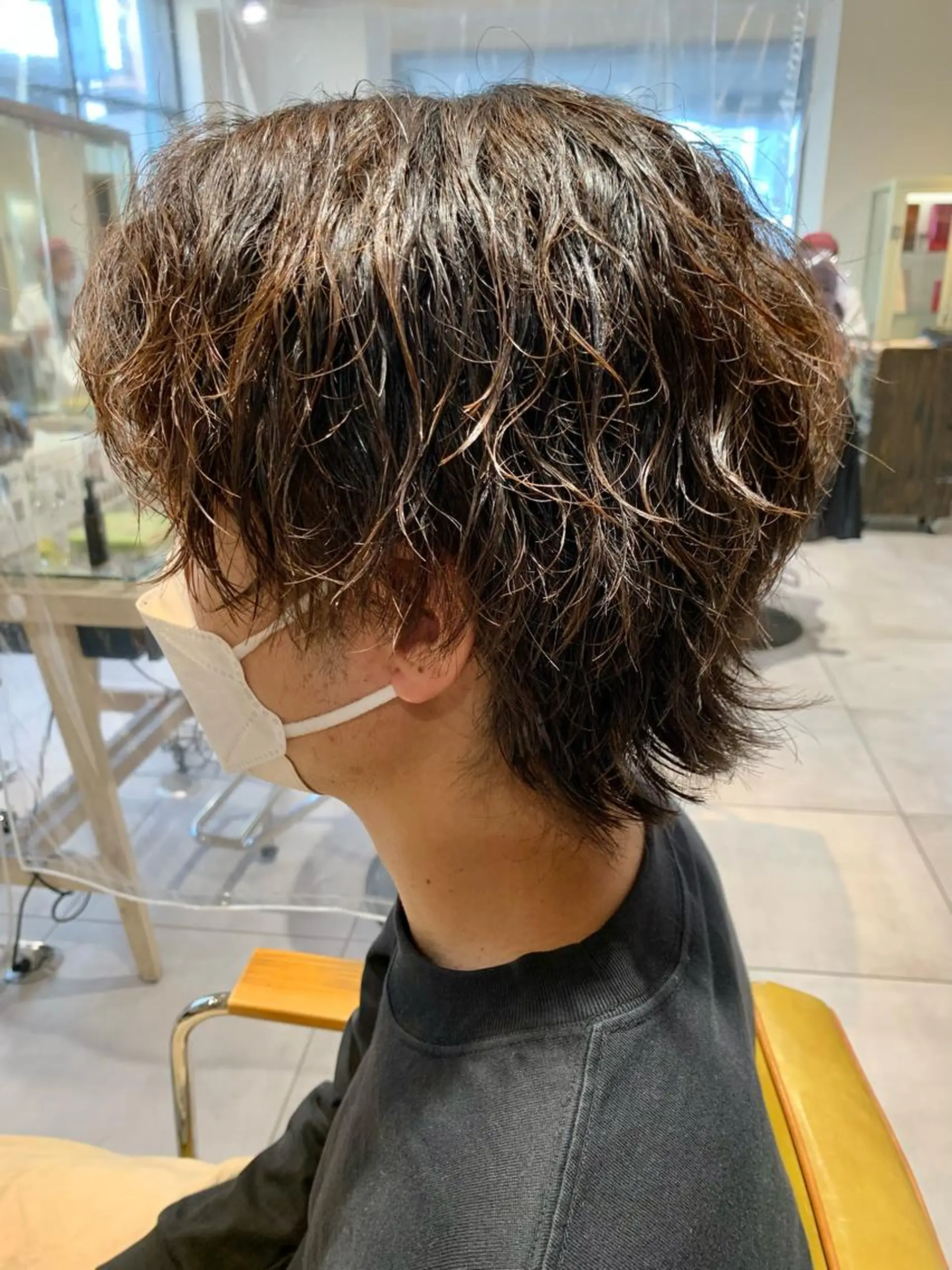 パーマ メンズ メンズパーマ ツイストスパイラルパーマ メンズウルフカット ウルフカット スパイラルパーマ カット パーマ 森川 力のヘアスタイル