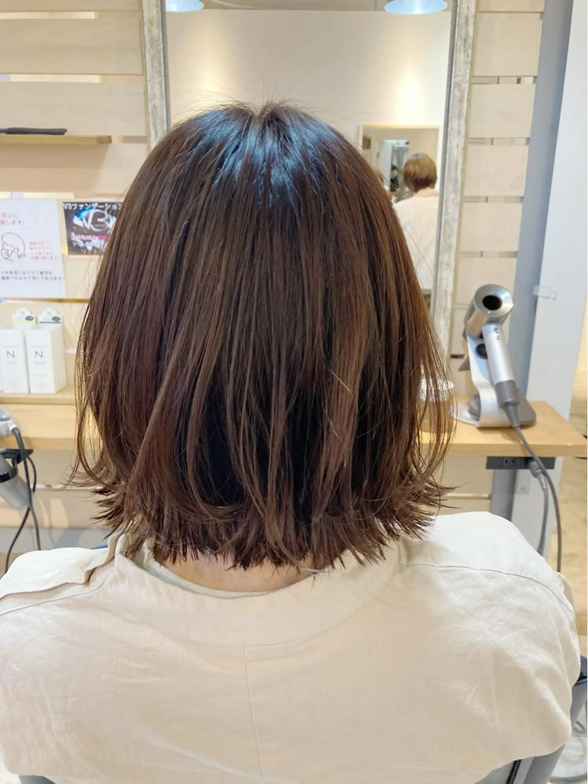 ミディアム ボブ en't所属・【女性指名No.1】 西口直子のヘアスタイル