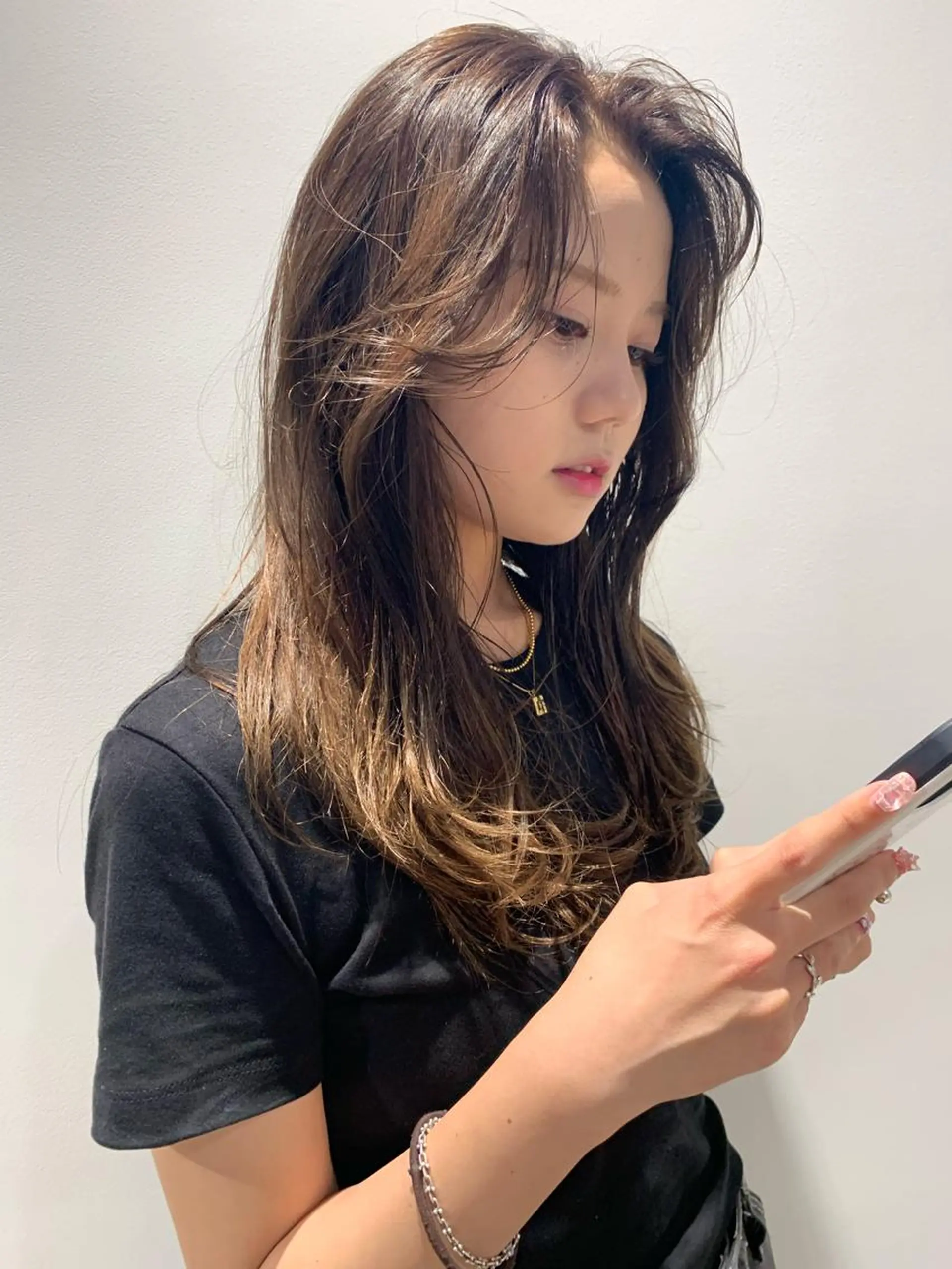 ロング カラー ベージュカラー オリーブベージュ ヘアカラー TONUKOA RUA下北沢店【トヌコア ルア】所属・丸山璃子 /パーマ/レイヤーのヘアスタイル