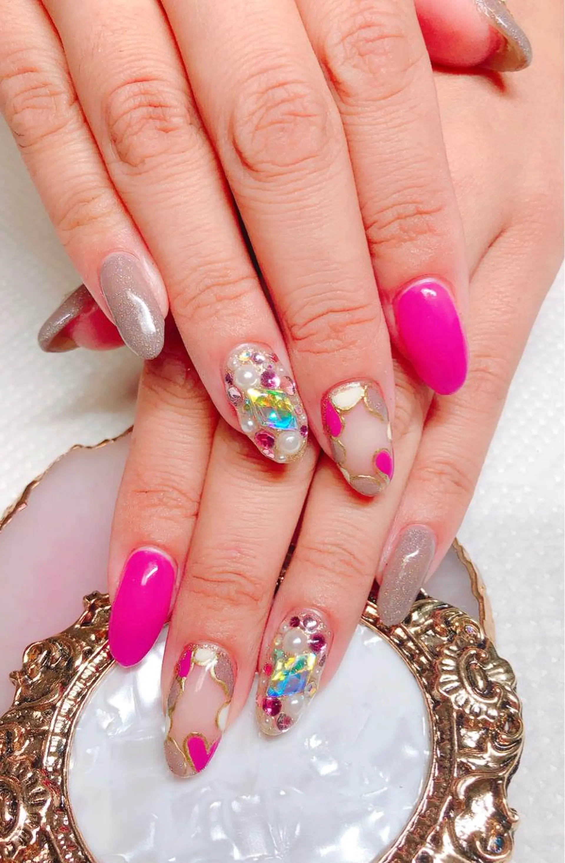 ネイル 持ち込み CROWN プライベートサロンのネイルデザイン