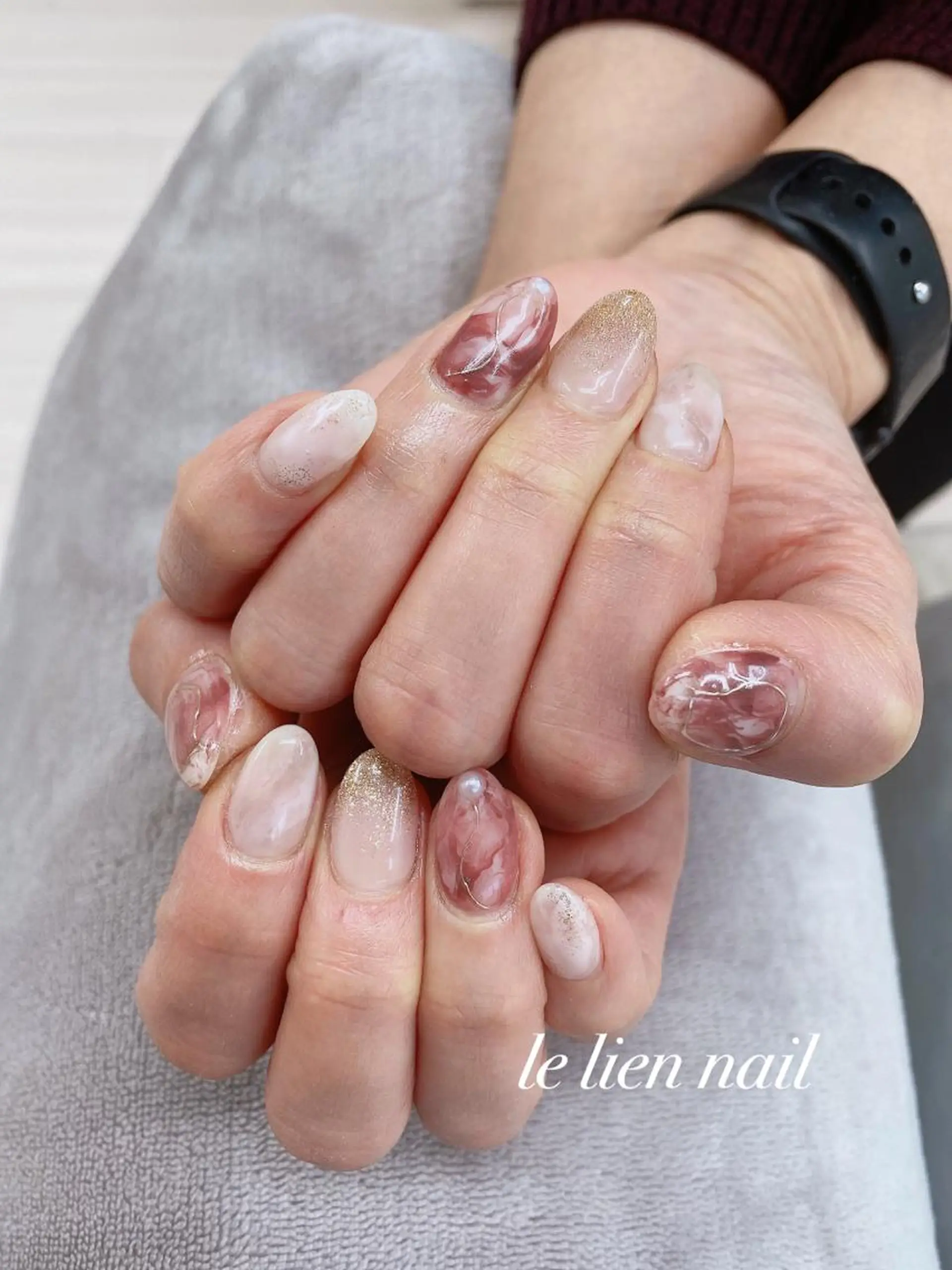 ネイル ミラーネイル ニュアンスネイル le lien nailのネイルデザイン