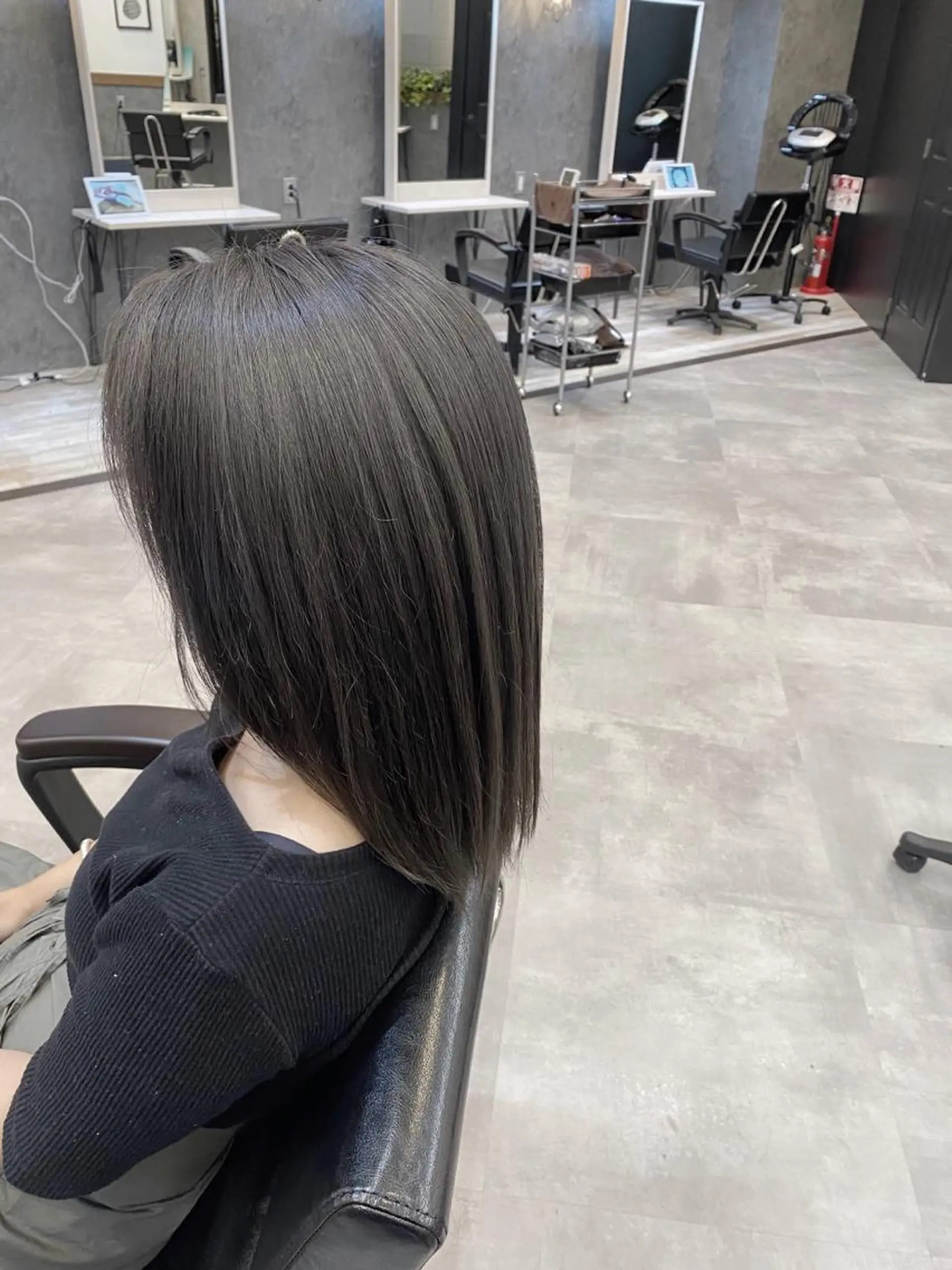 ミディアム カラー グレージュ トリートメント 尾曲 晃直のヘアスタイル