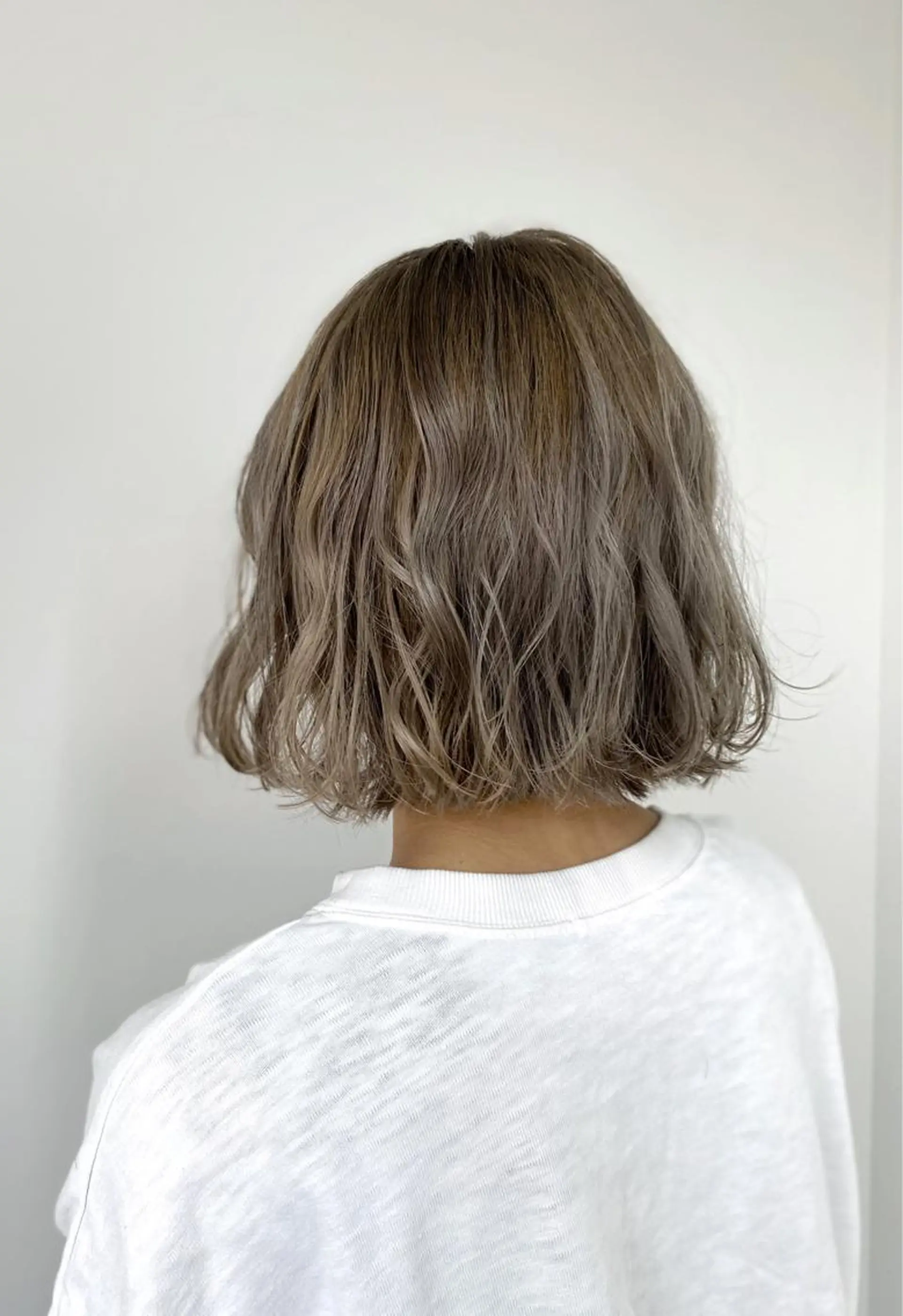 ミディアム カラー カット パーマ ヘッドスパ ⭐️当日OK⭐️ 岩田峻のヘアスタイル