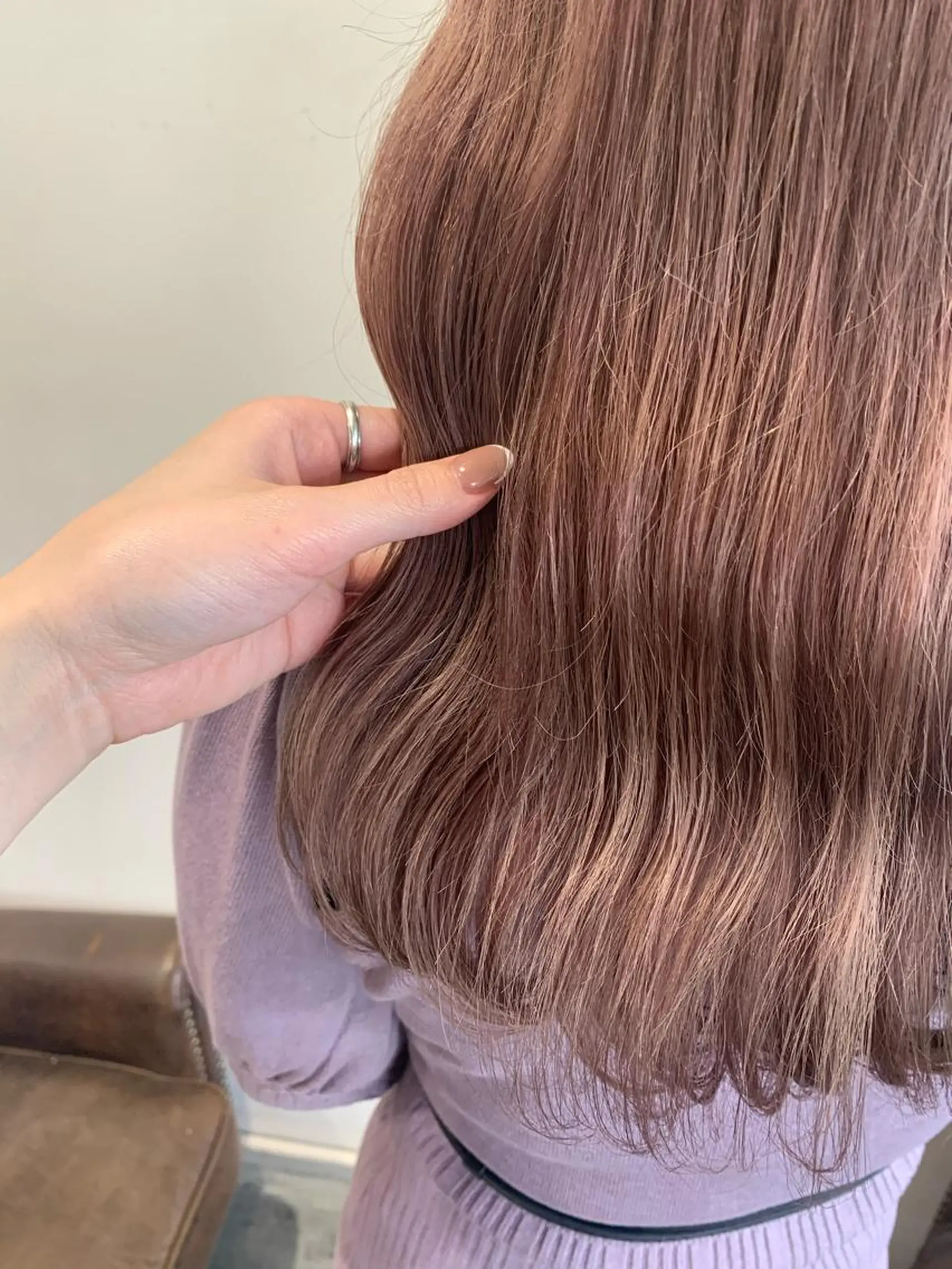 セミロング カラー ヘアカラー トリートメント ヘアセット ハイトーン/レイヤー 💜Akaneのヘアスタイル