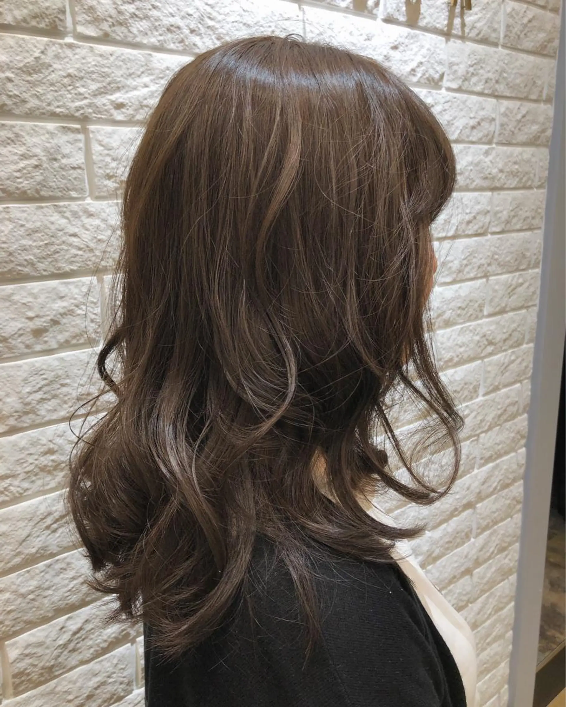 セミロング カラー ヘアカラー トリートメント 艶感🫧透明感カラー YUKARIのヘアスタイル