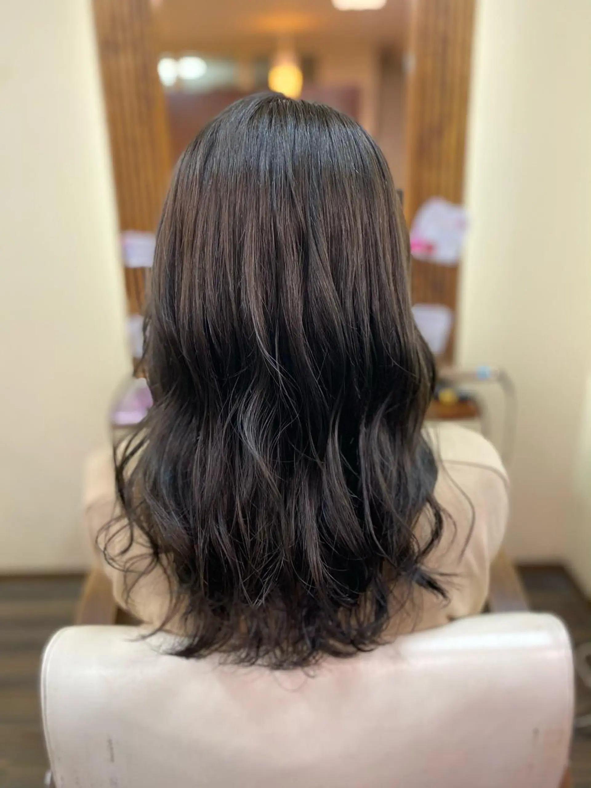 セミロング カラー ヘアアレンジ カット ヘアカラー トリートメント 加藤 瑠美のヘアスタイル