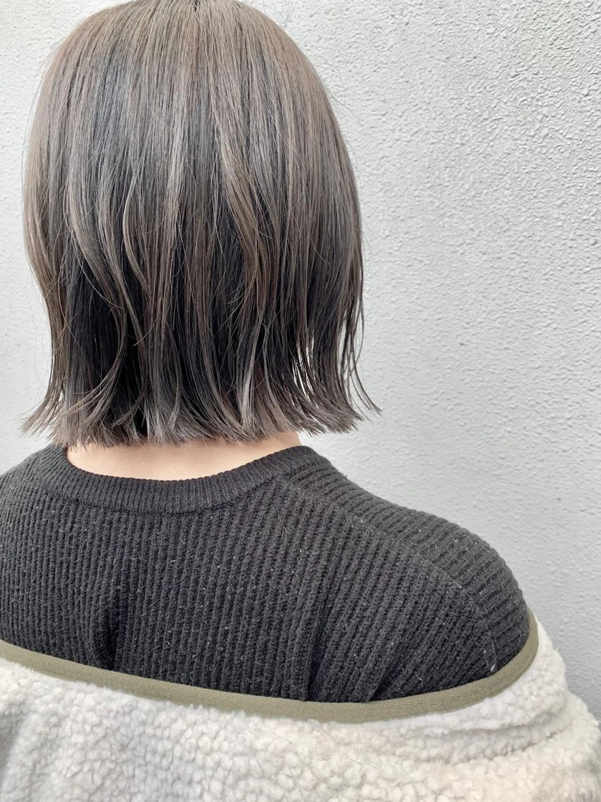 ミディアム カラー ヤスドミ ケイスケのヘアスタイル