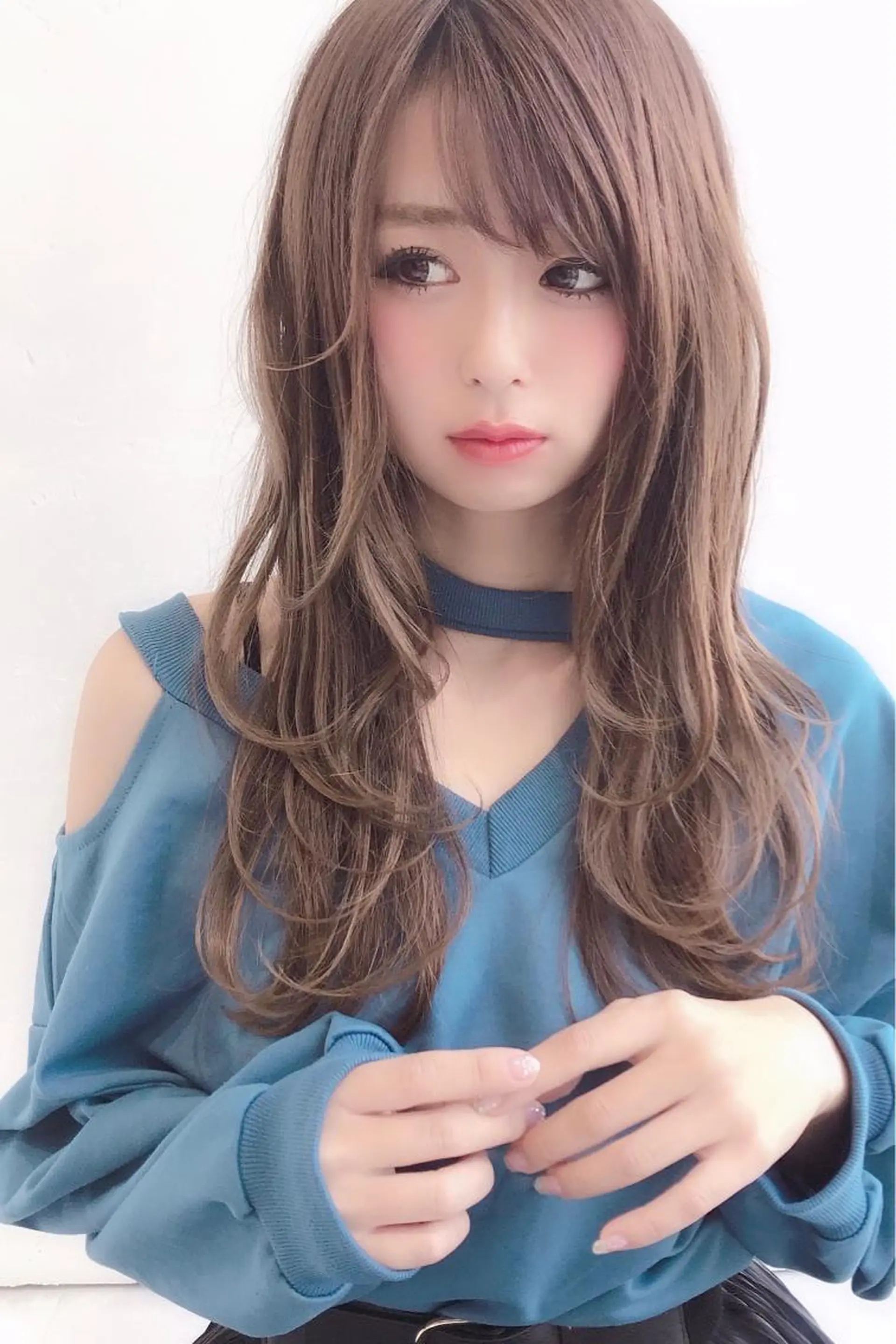 セミロング YOKOI SHINJIのヘアスタイル