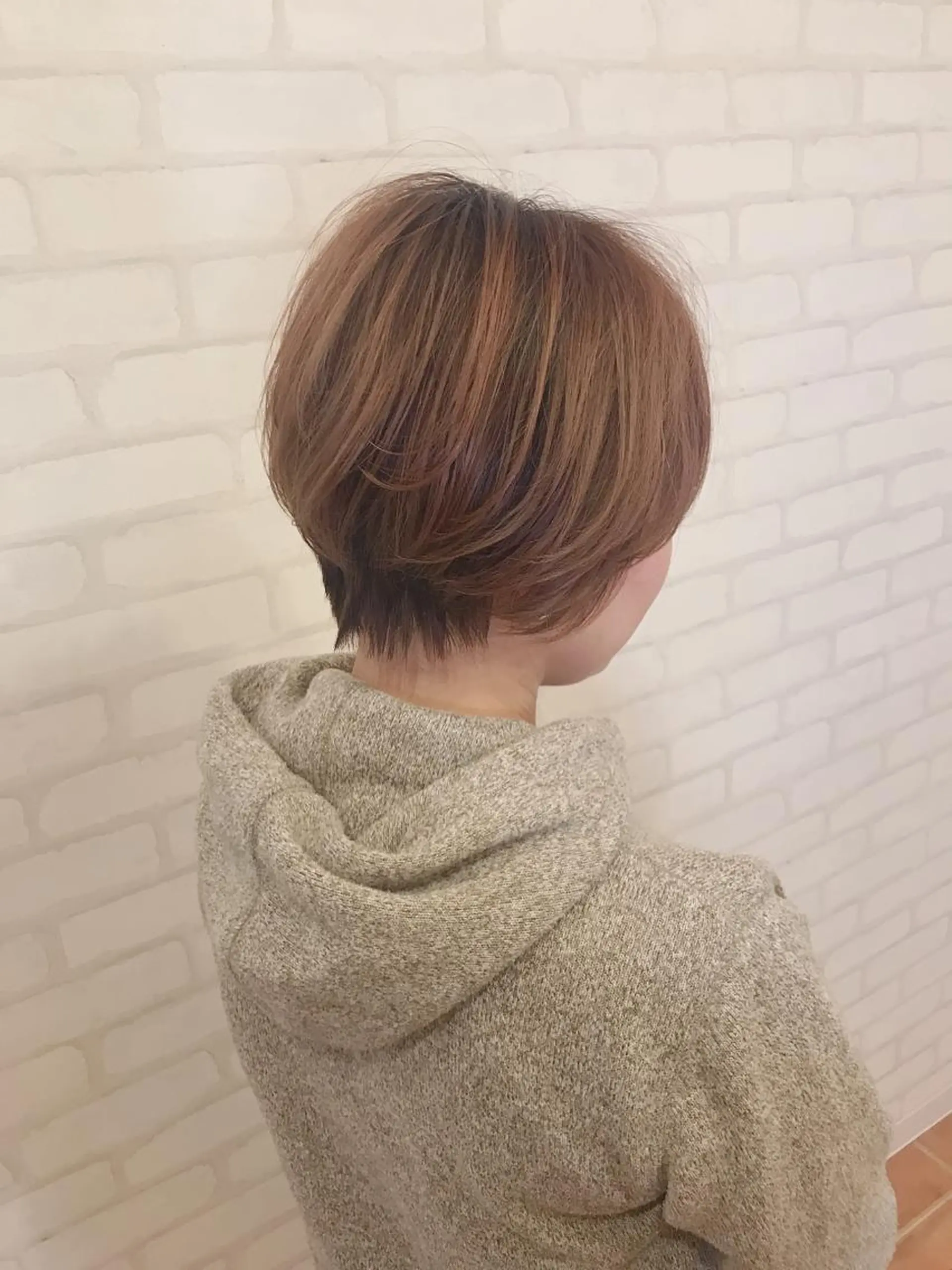 ショート カット ヘアカラー トリートメント 高橋 一矢のヘアスタイル