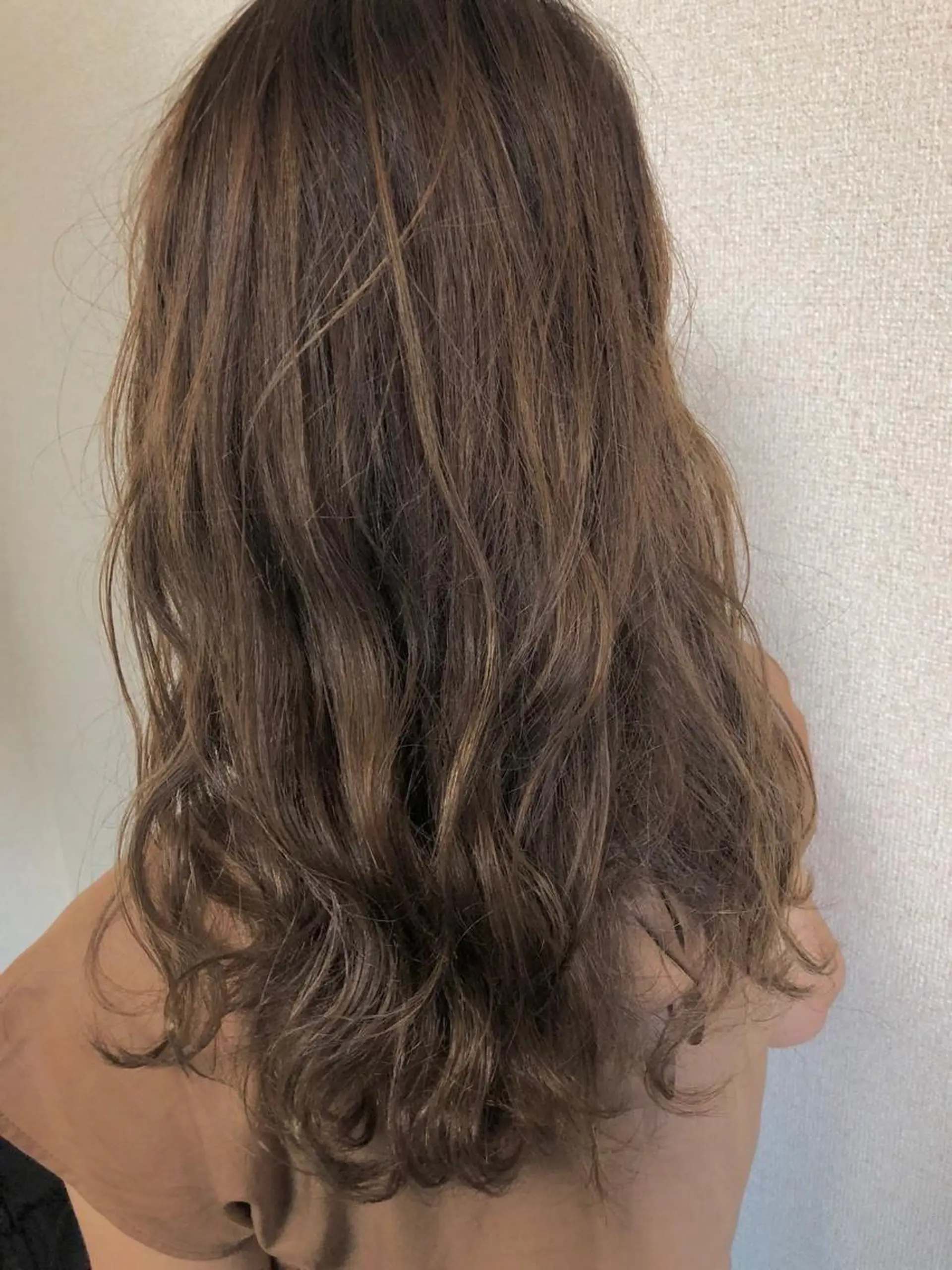 ロング カラー カット ヘアカラー 山村 直哉のヘアスタイル