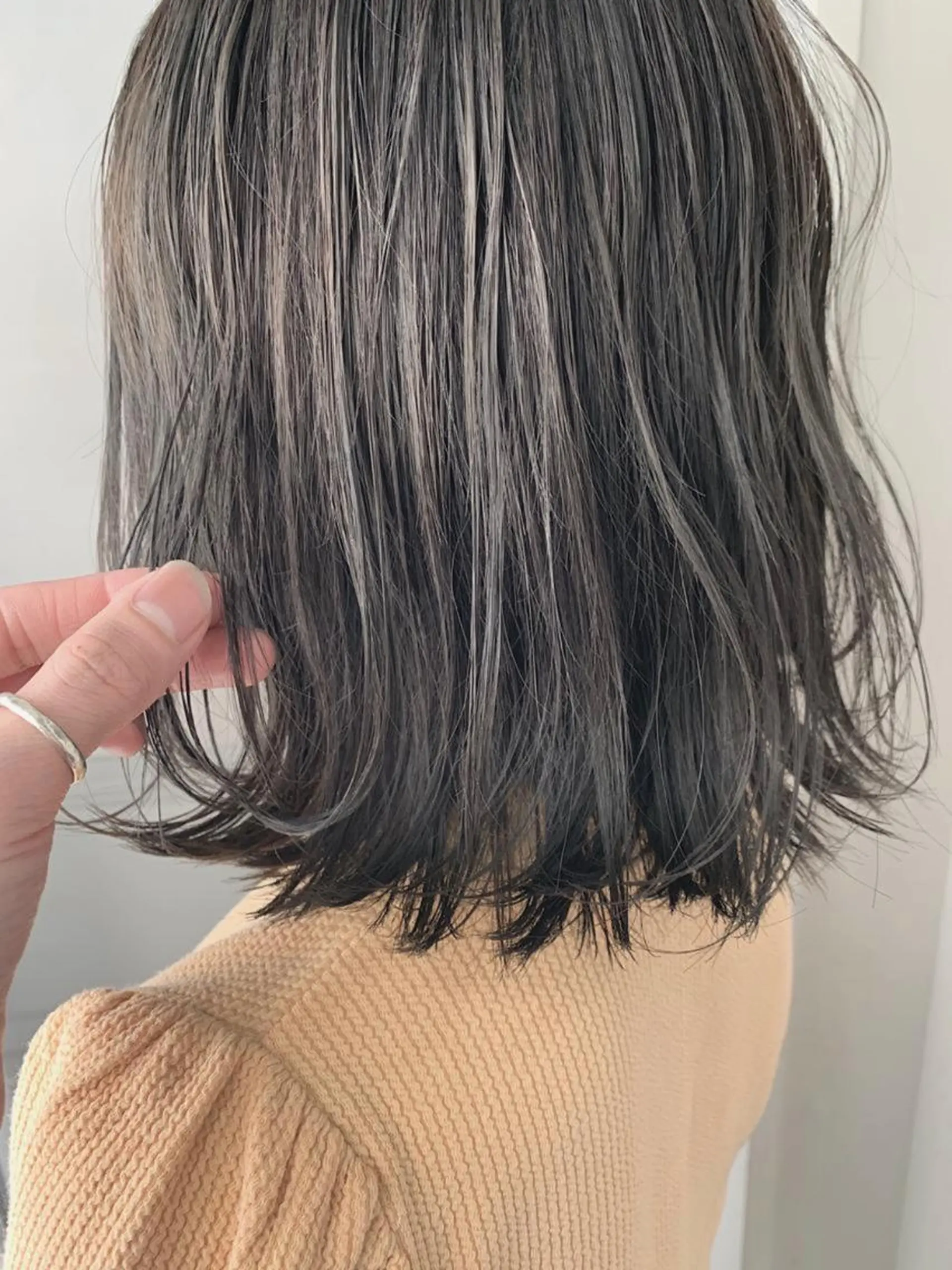 ミディアム ハイライト 古賀 侑磨のヘアスタイル