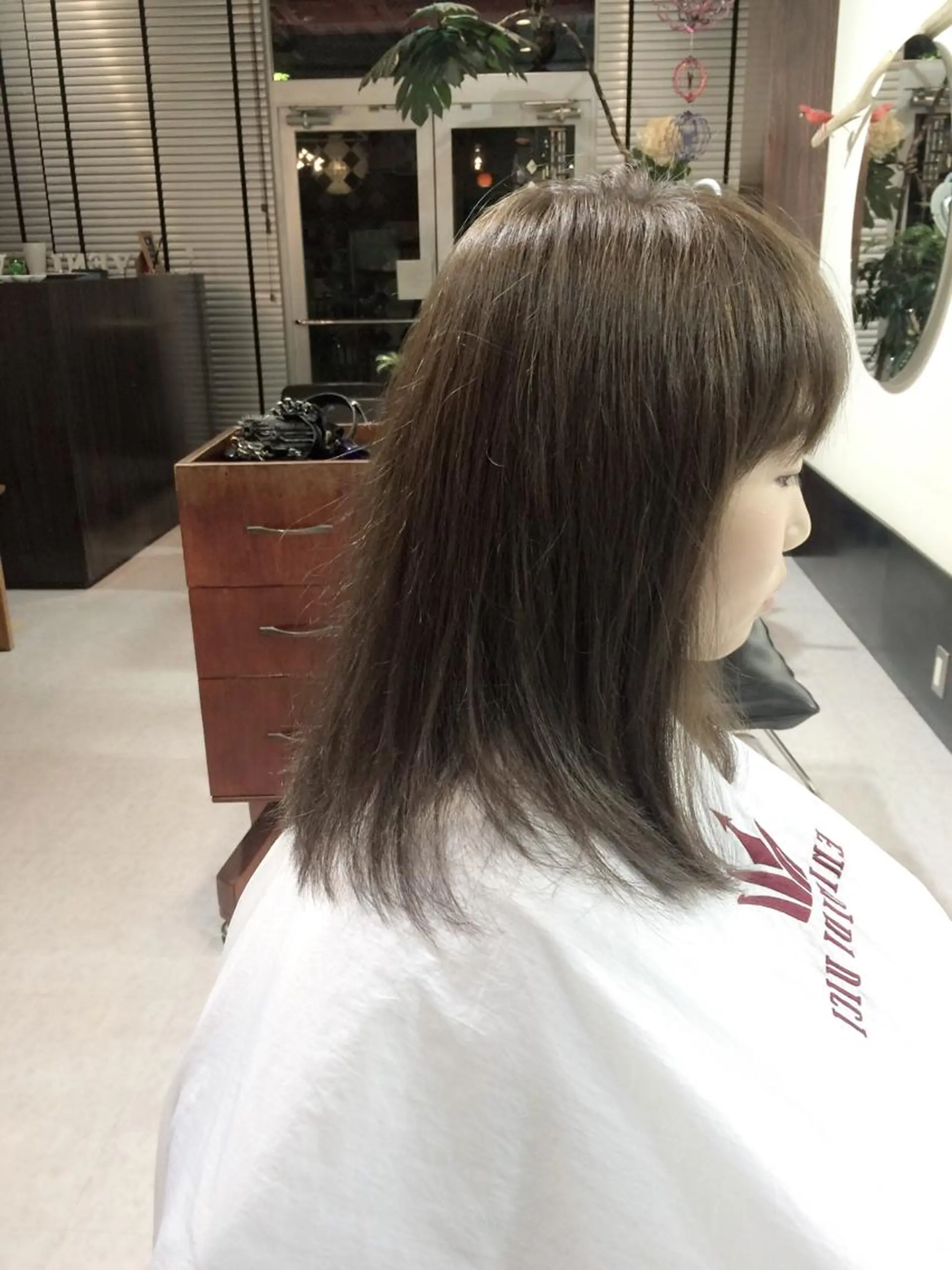 カラー グレージュ 河原 卓司のヘアスタイル