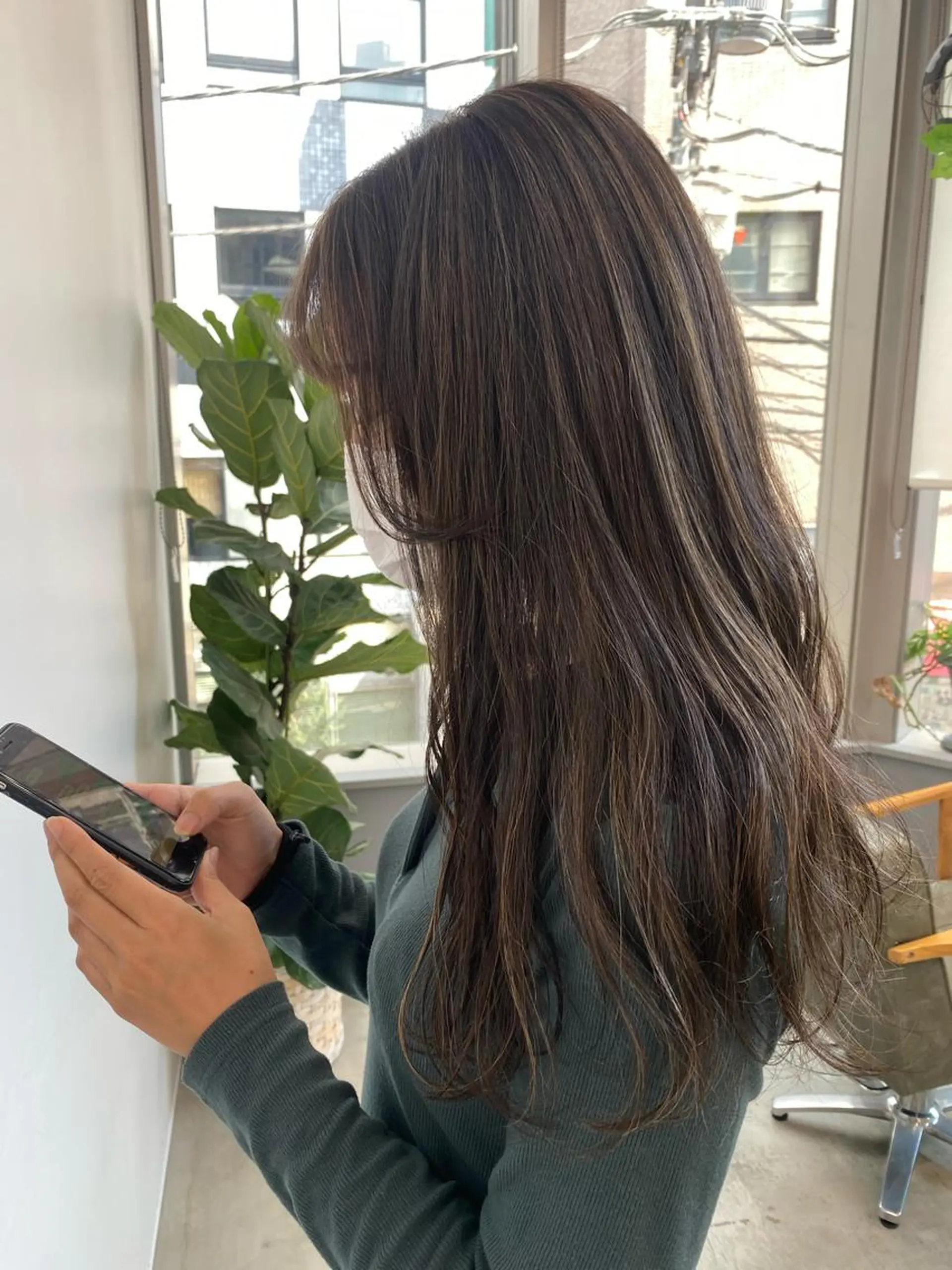 ロング カラー ヘアカラー トリートメント 🌼ハイライト透明感 🌼maiのヘアスタイル