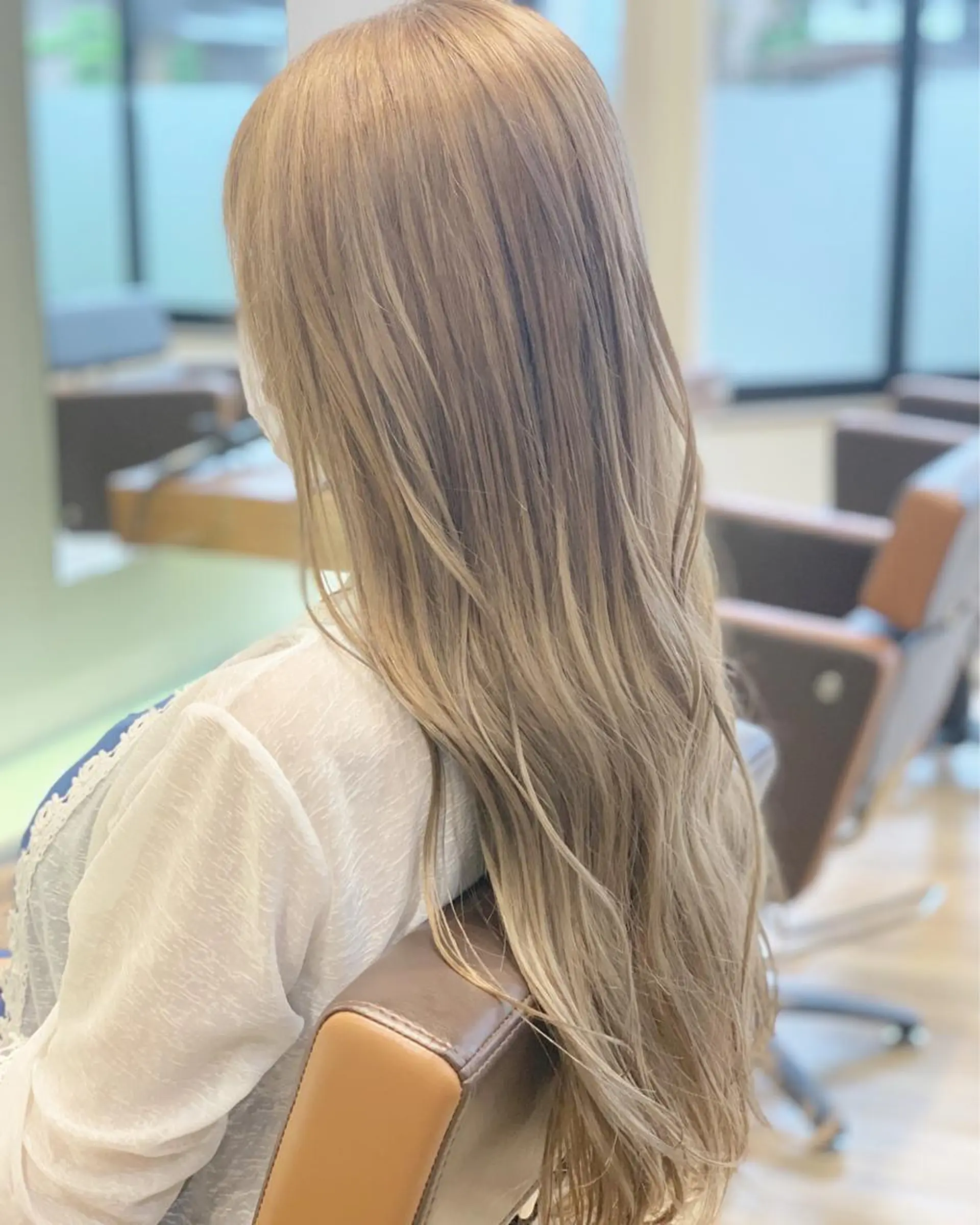 カラー ヘアカラー トリートメント シャルミア ヘアのヘアスタイル