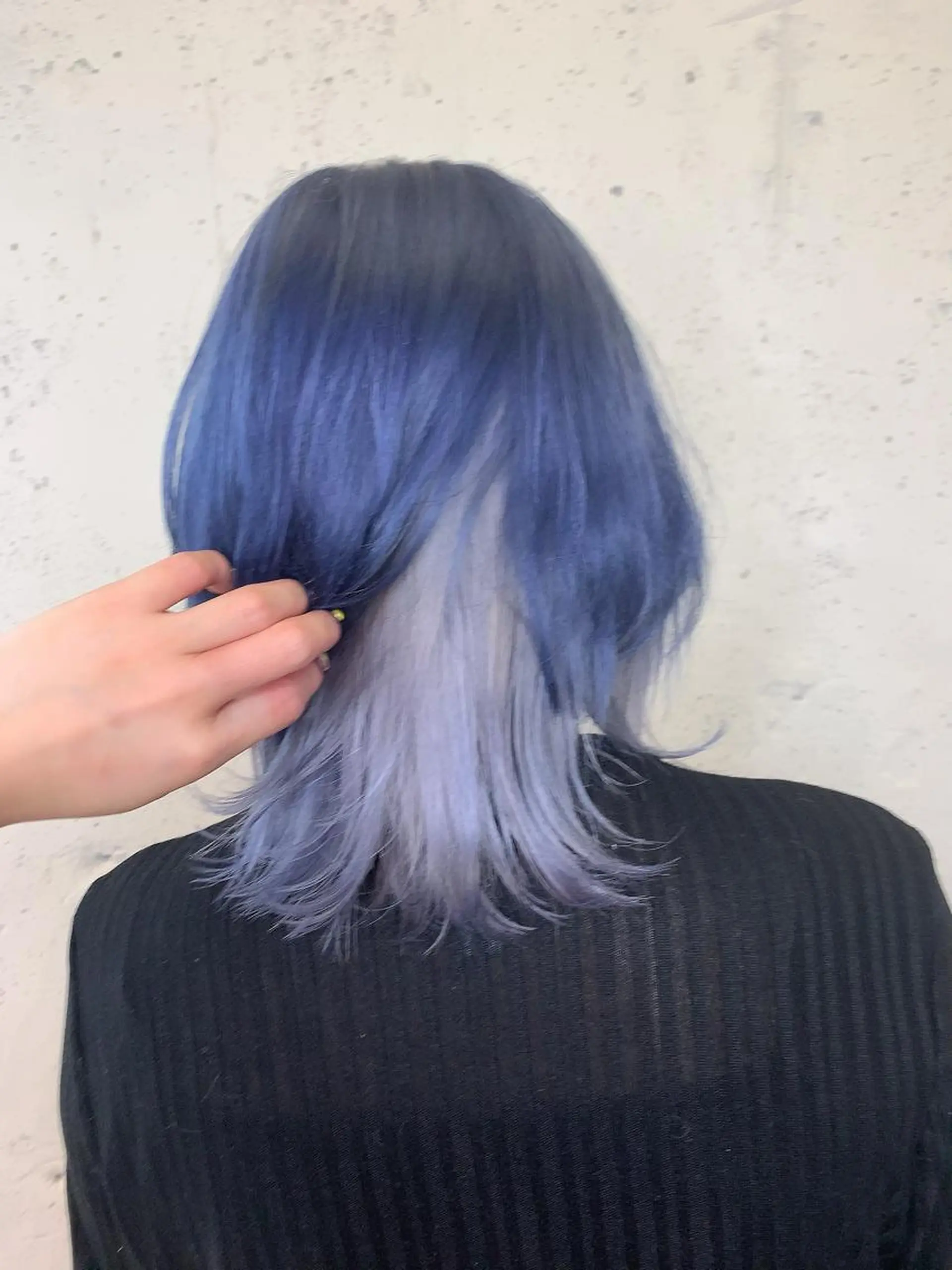 ミディアム カラー ヘアカラー 透明感ハイトーン🦄 キラ🌈のヘアスタイル