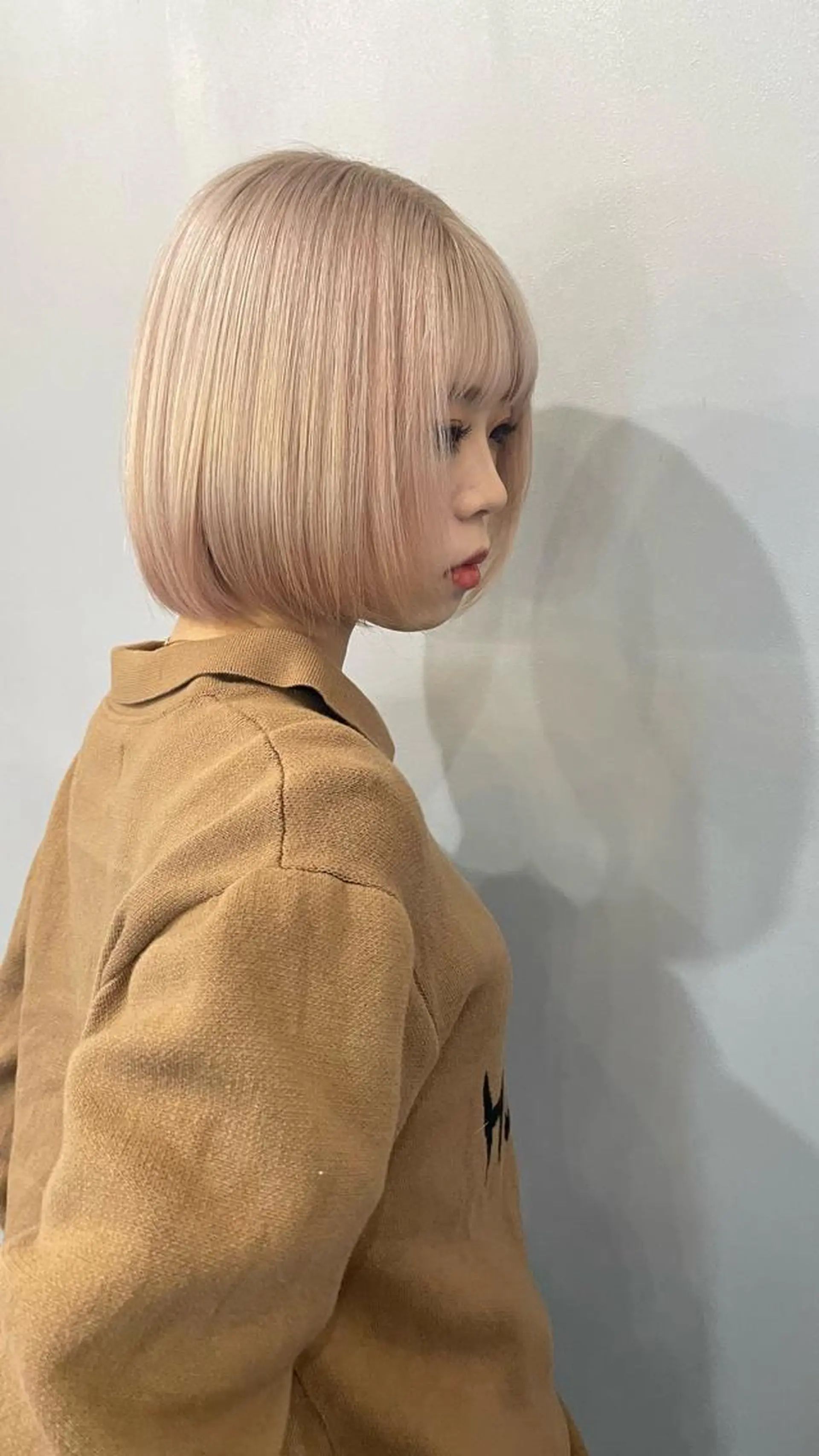 ショート カラー ベージュカラー ブリーチ ミルクティーベージュ 💐ナチュラルヘア Kroda💐のヘアスタイル